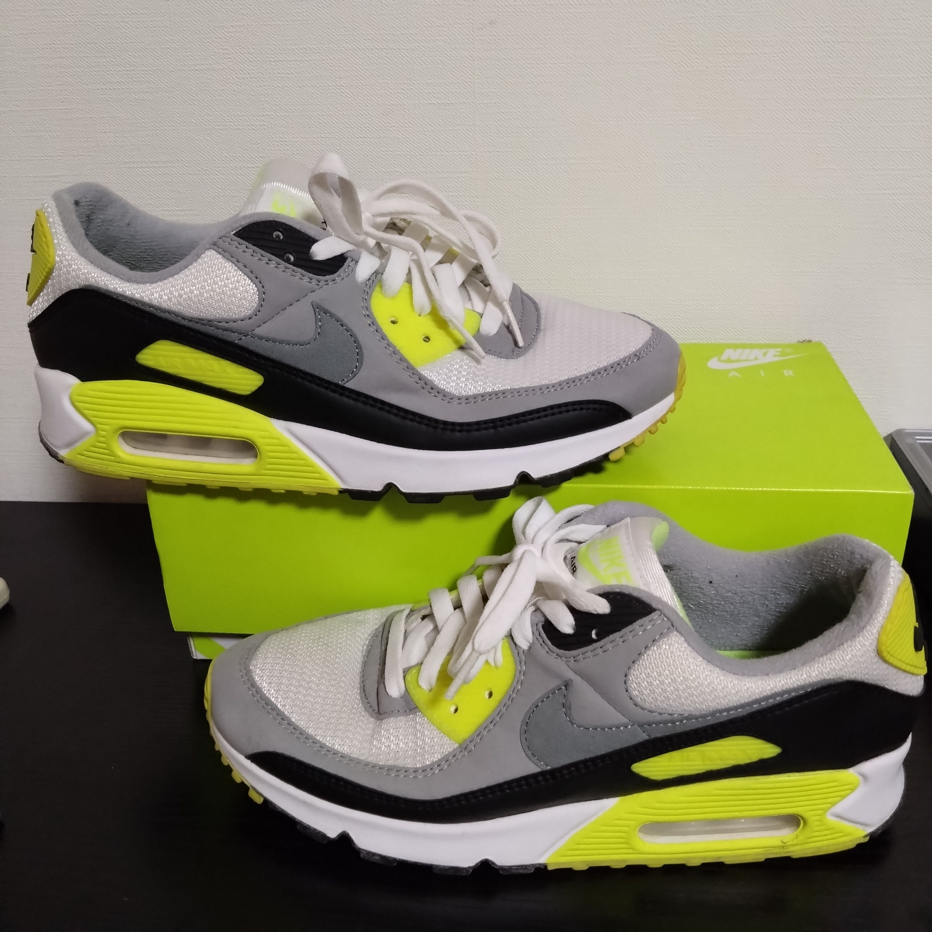 NIKE AIR MAX 90 "VOLT/PARTICLE GREY"