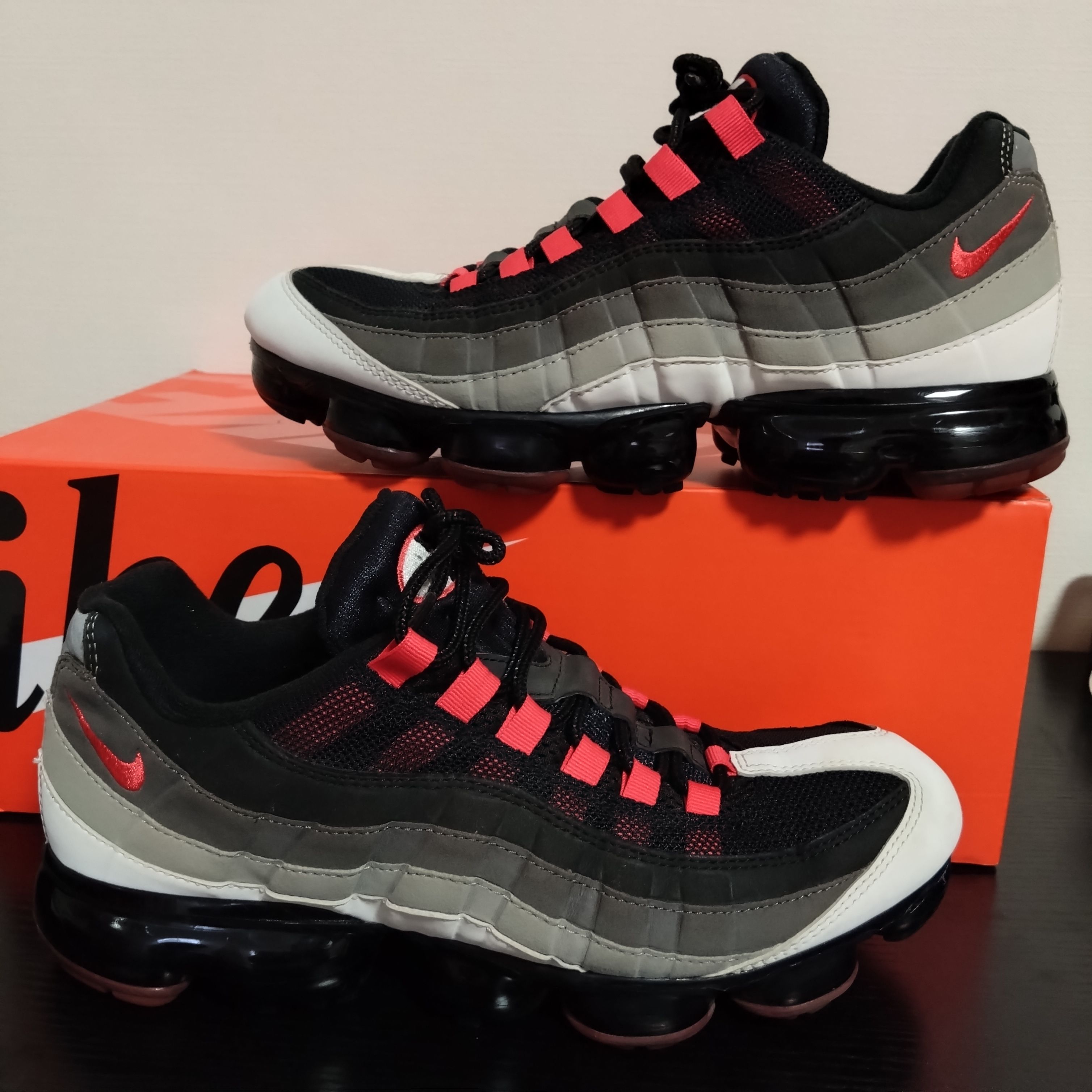 NIKE AIR VAPORMAX 95 "COMET"