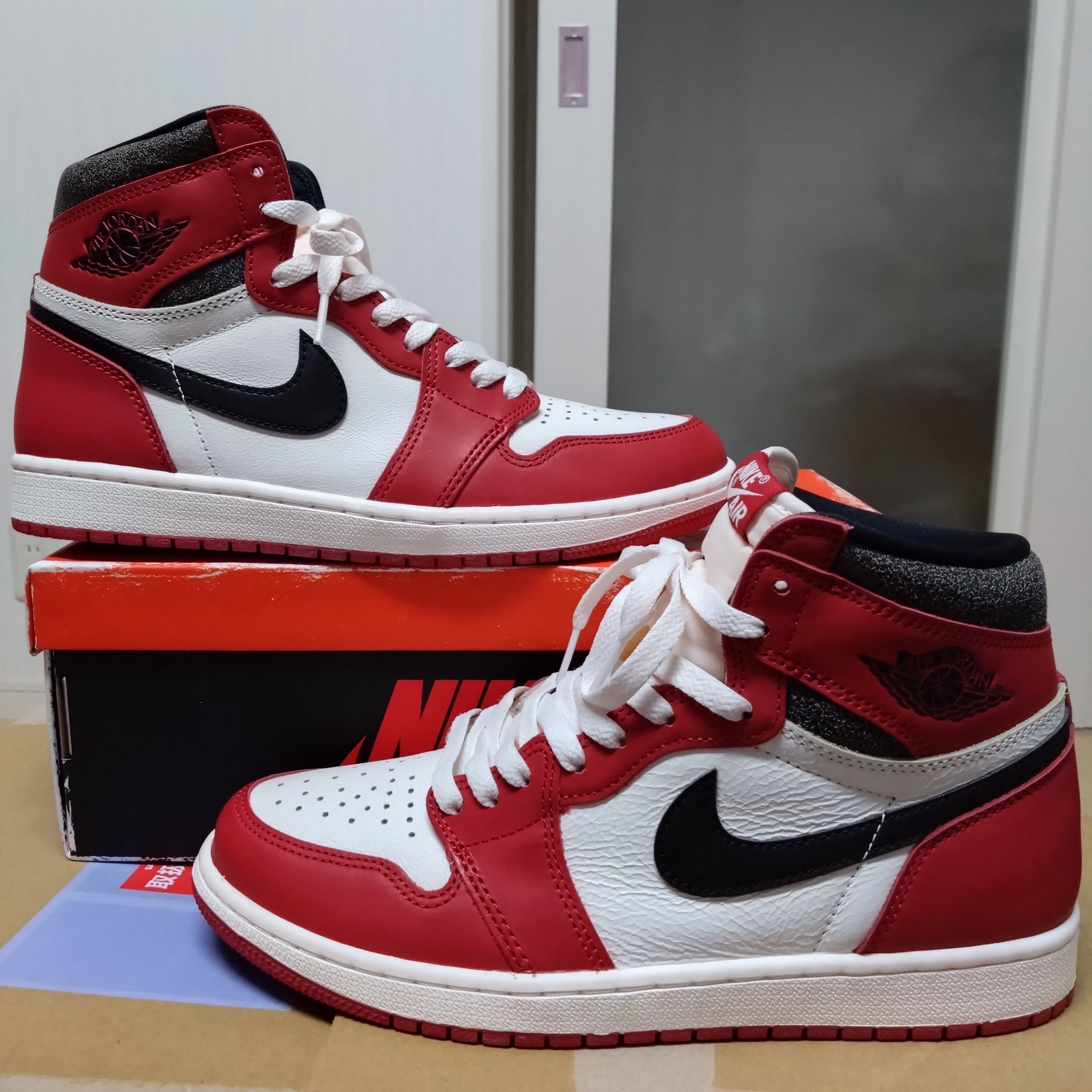 Nike Air Jordan 1 High OG "Lost & Found/Chicago"
