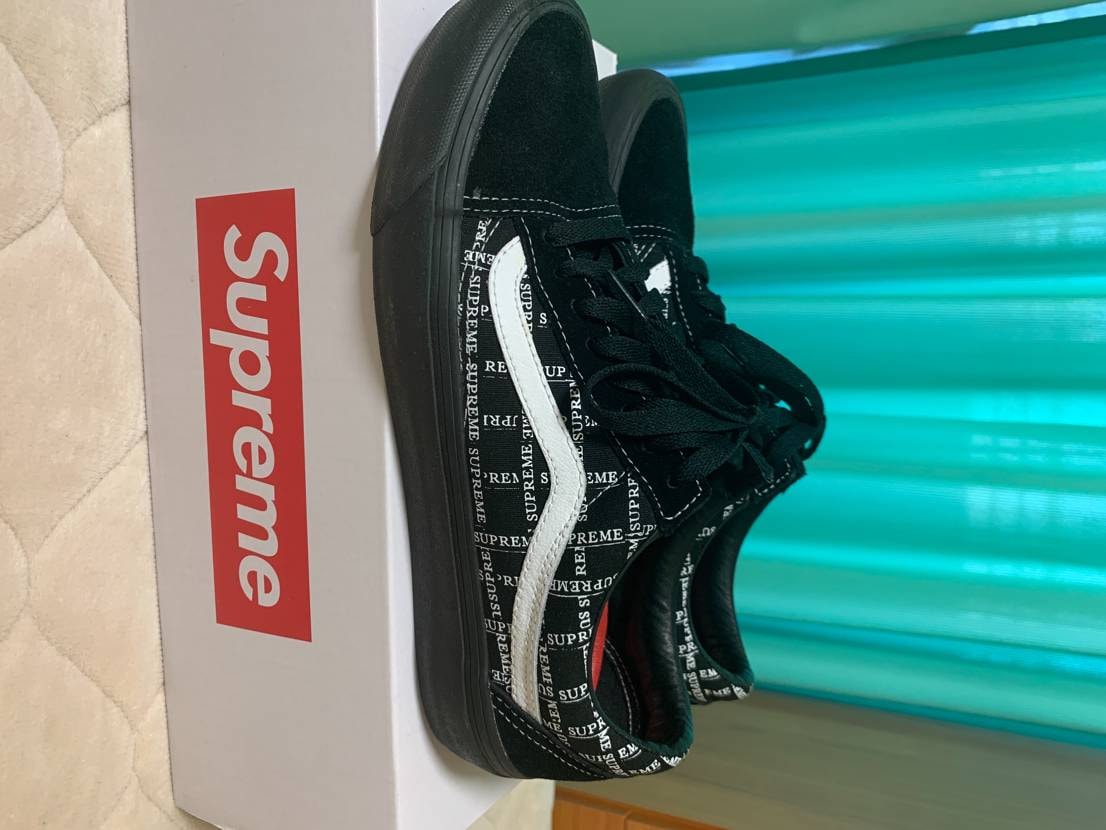 Supreme × Vans Old Skool "Black"