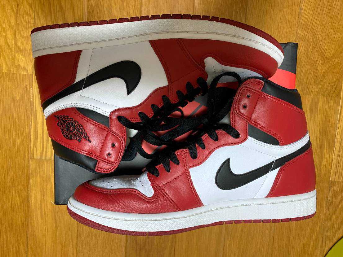 Nike Air Jordan 1 Retro High "Chicago" (2015)