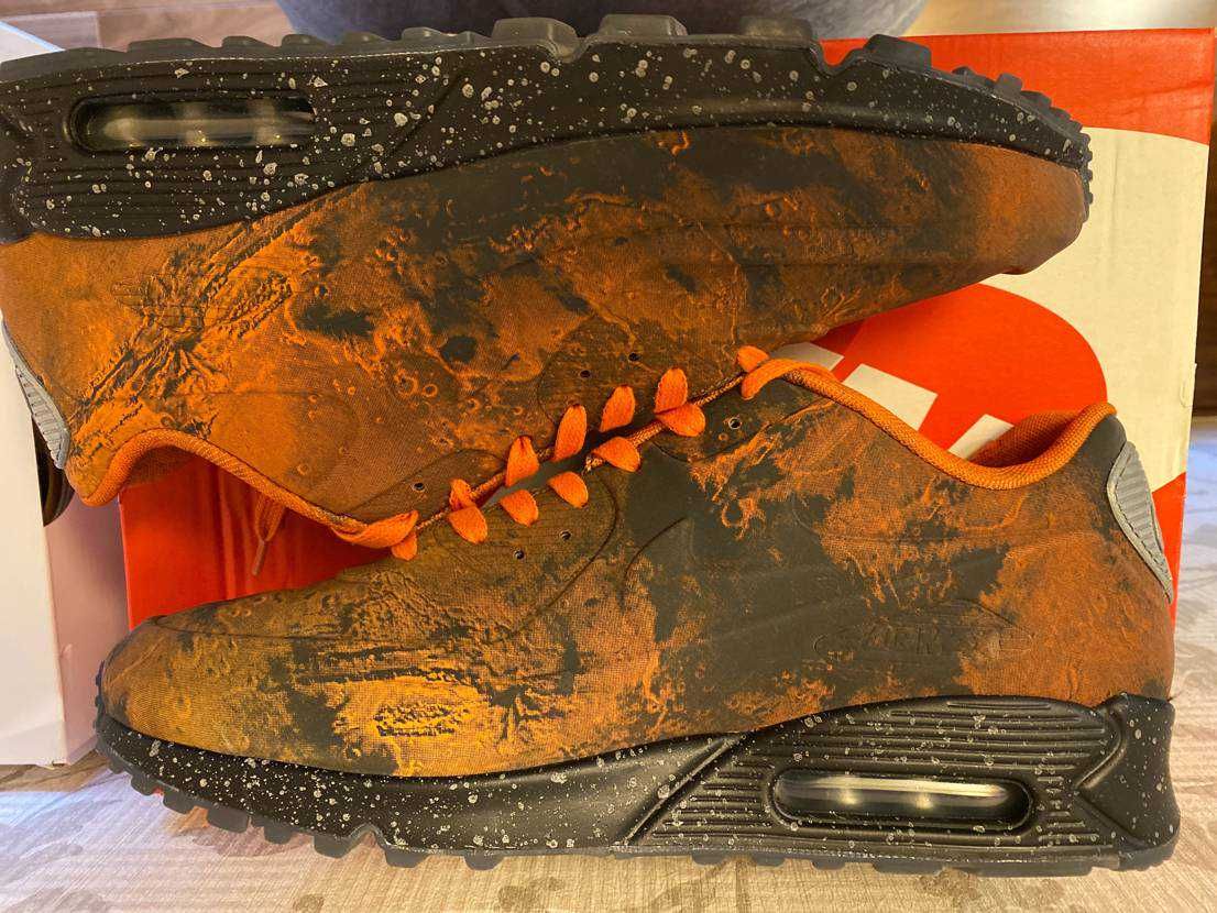 NIKE AIR MAX 90 QS "MARS LANDING"