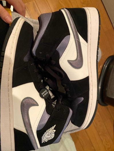 NIKE AIR JORDAN 1 MID SE "WHITE/BLACK/SATIN BLUE"