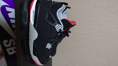 Nike Air Jordan 4 Retro "Bred" (2019)