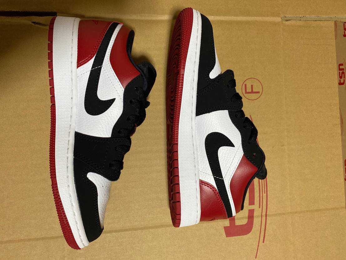Nike GS Air Jordan 1 Low "Black Toe" 