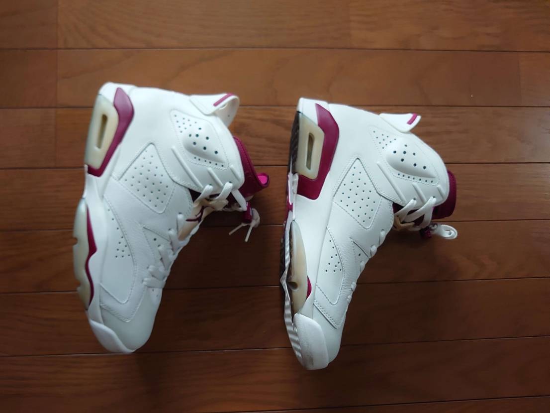 Nike Air Jordan 6 Retro "Maroon" (2015)