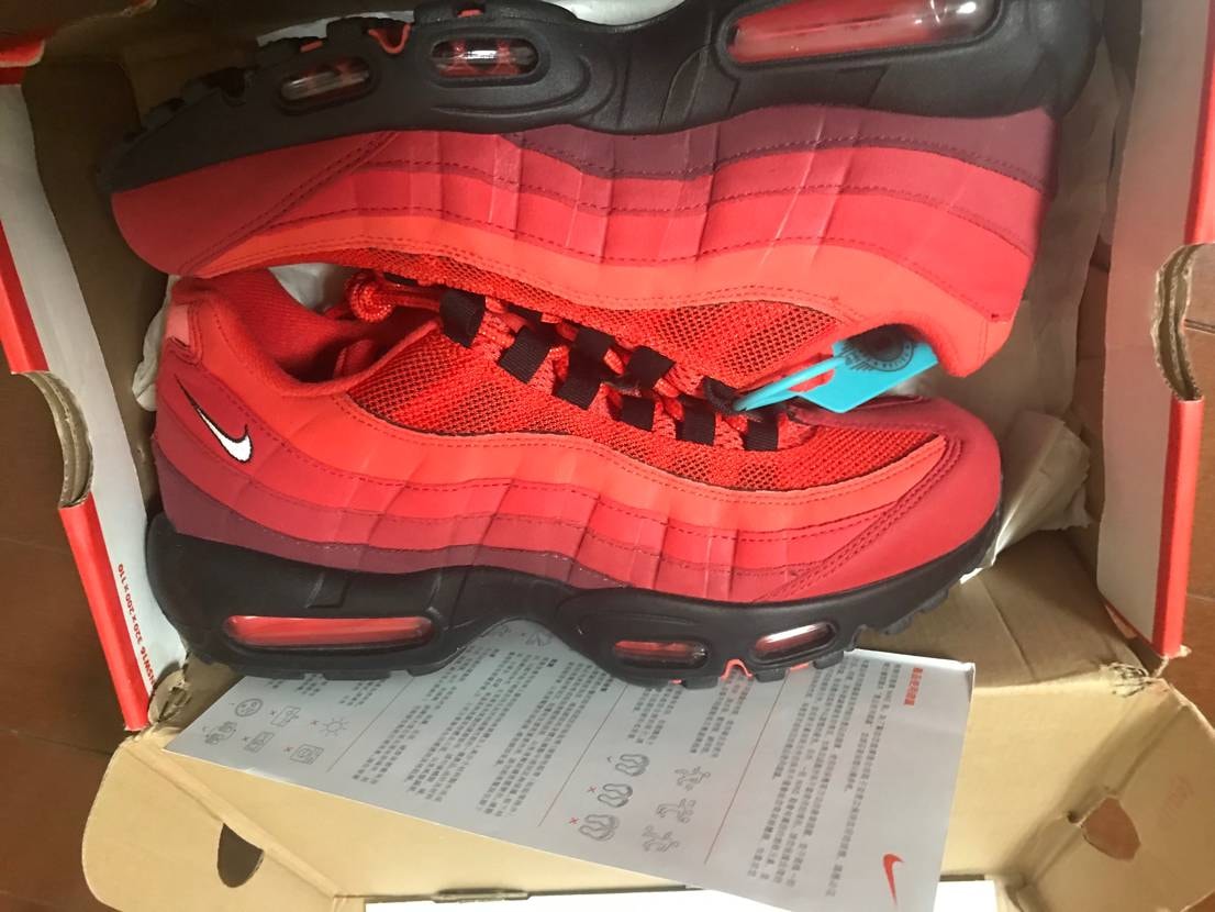Nike Air Max 95 OG "Habanero Red"