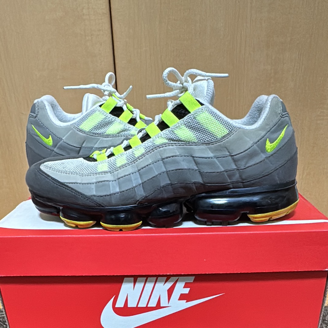 ナイキ エアヴェイパーマックス95 "ネオン"