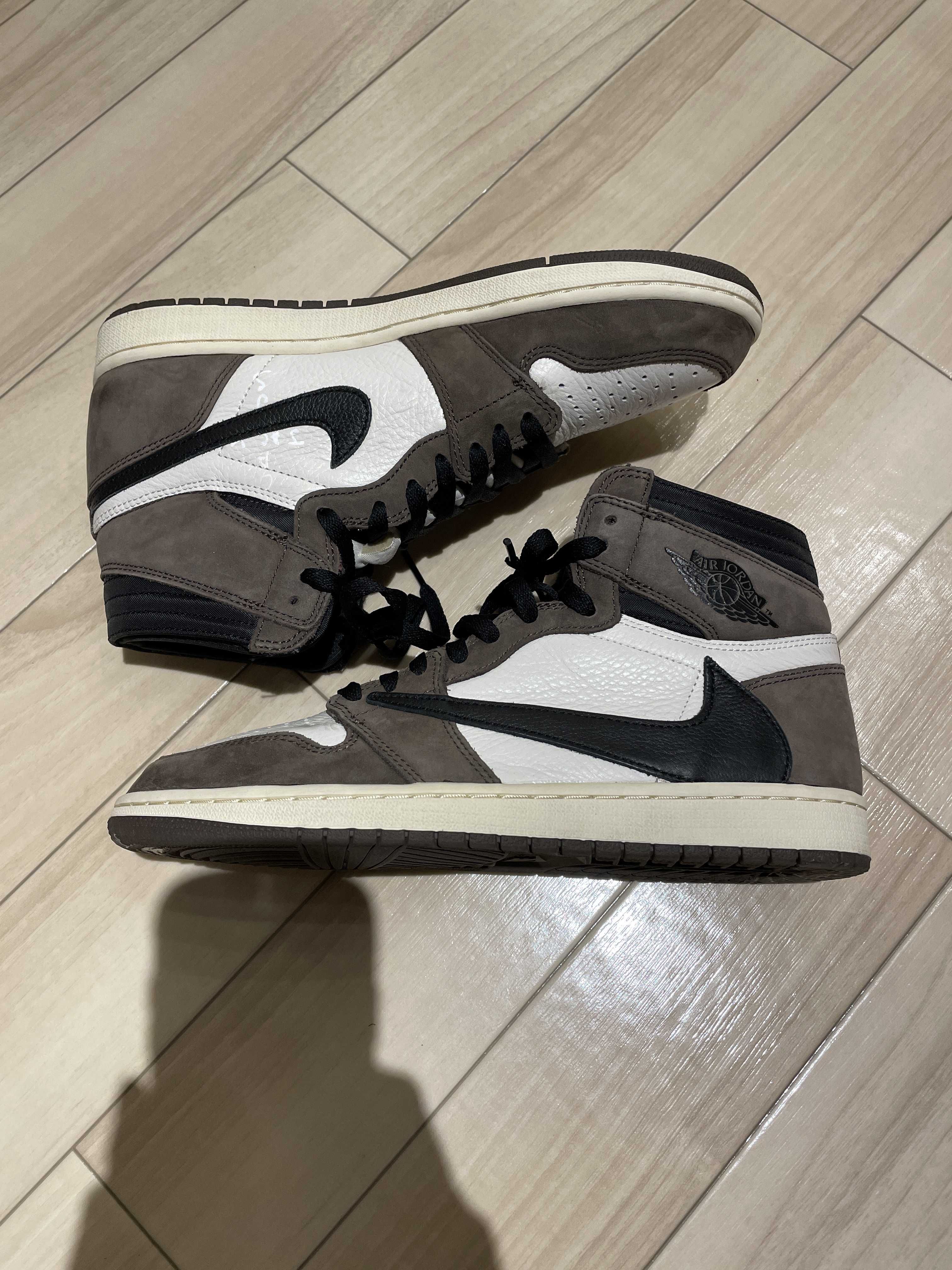 Travis Scott × Nike Air Jordan 1 Retro High OG TS SP "Sail/Dark Mocha"