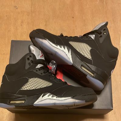 Nike Air Jordan 5 Retro OG "Black/Fire Red/Metallic Silver/White" (2016)