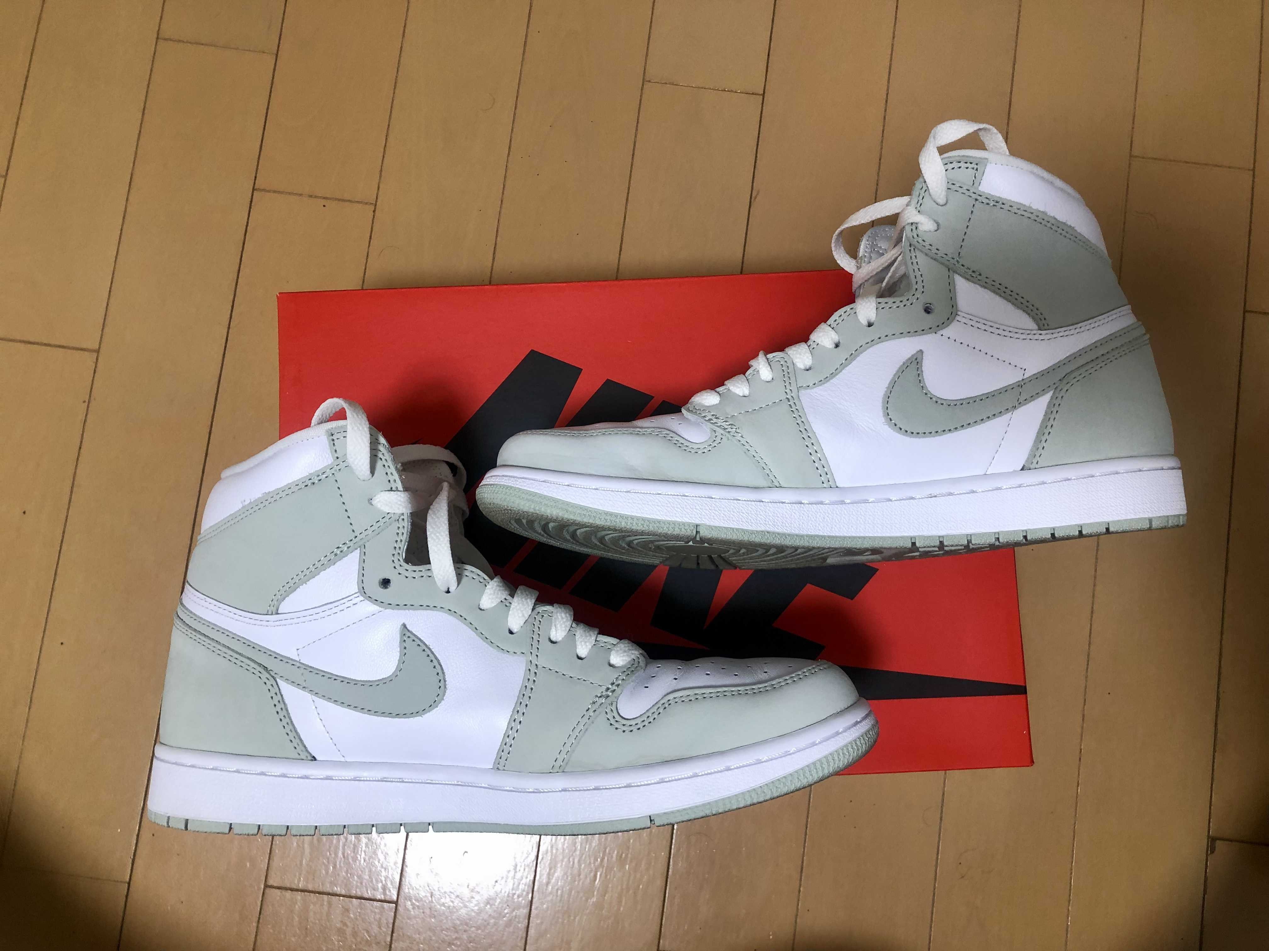 Nike Women's Air Jordan 1 High OG "Seafoam"