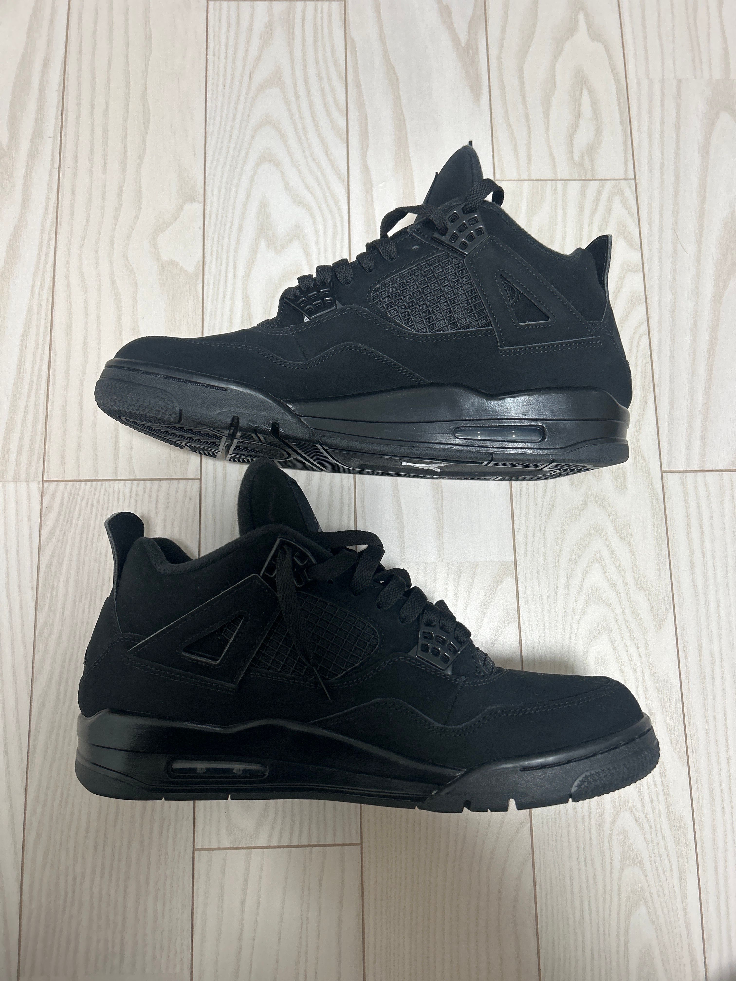 Nike Air Jordan 4 "Black Cat"