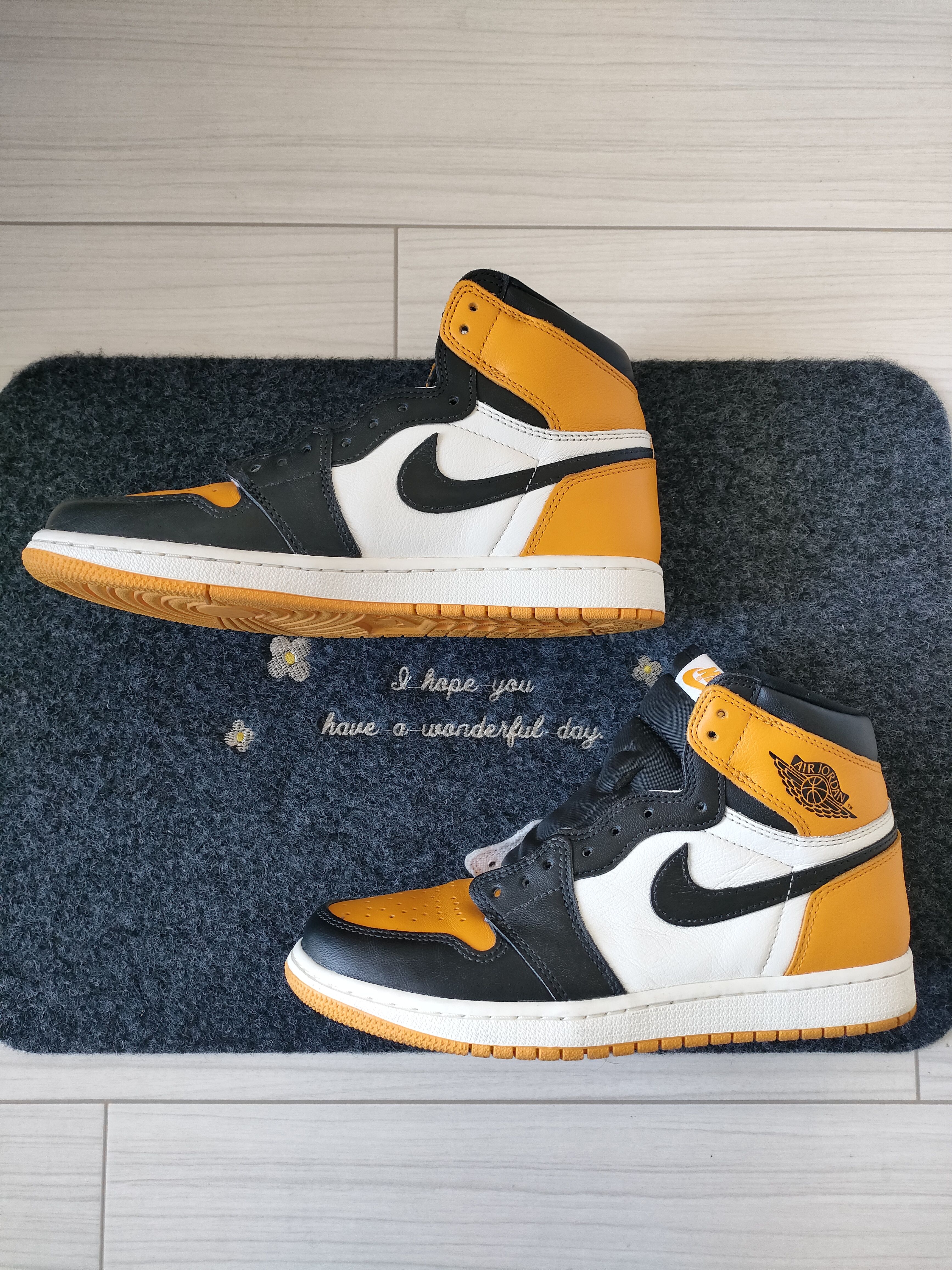 Nike Air Jordan 1 Retro High OG "Taxi"