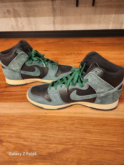 Nike Dunk High Retro PRM "Black and Deep Green"