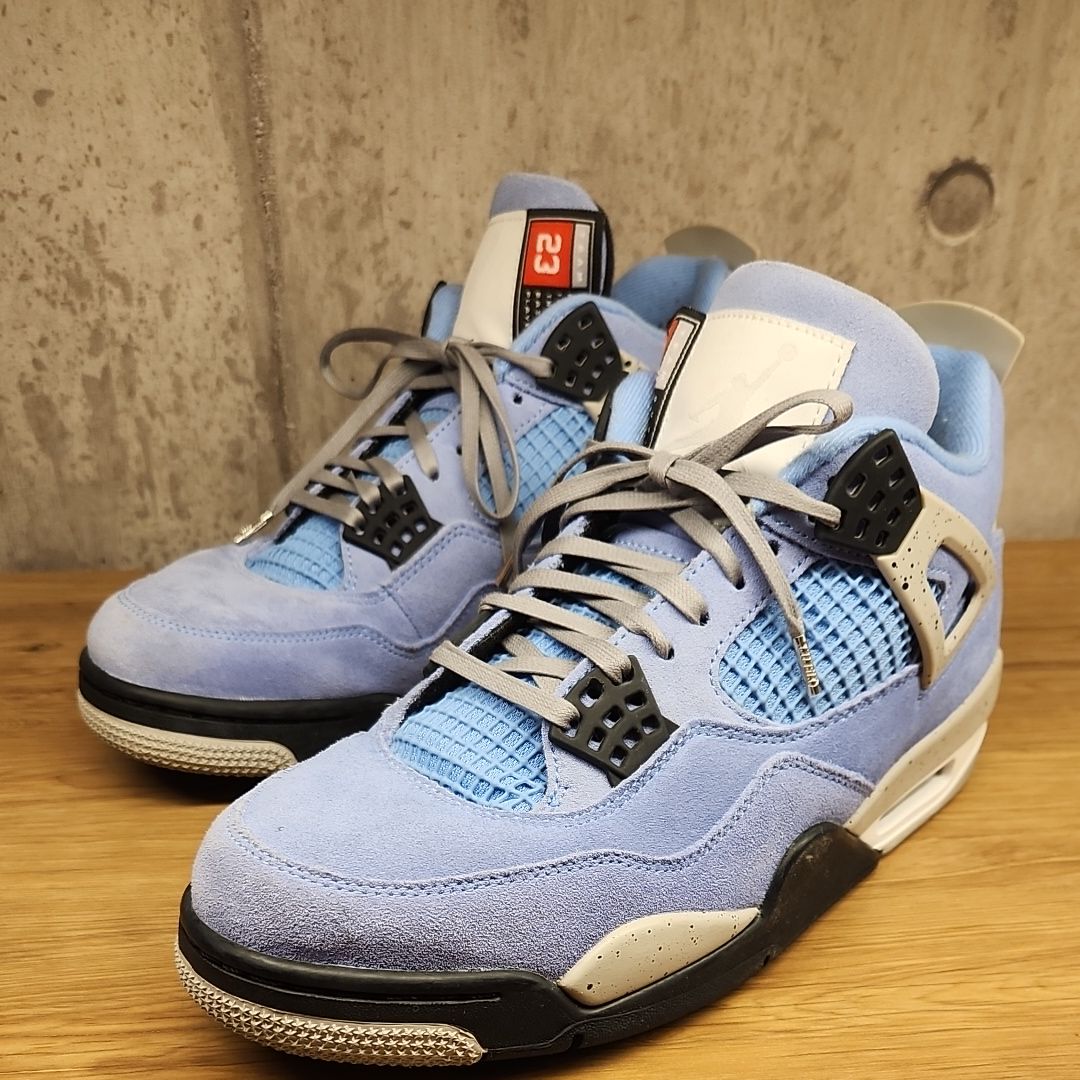 Nike Air Jordan 4 "University Blue"