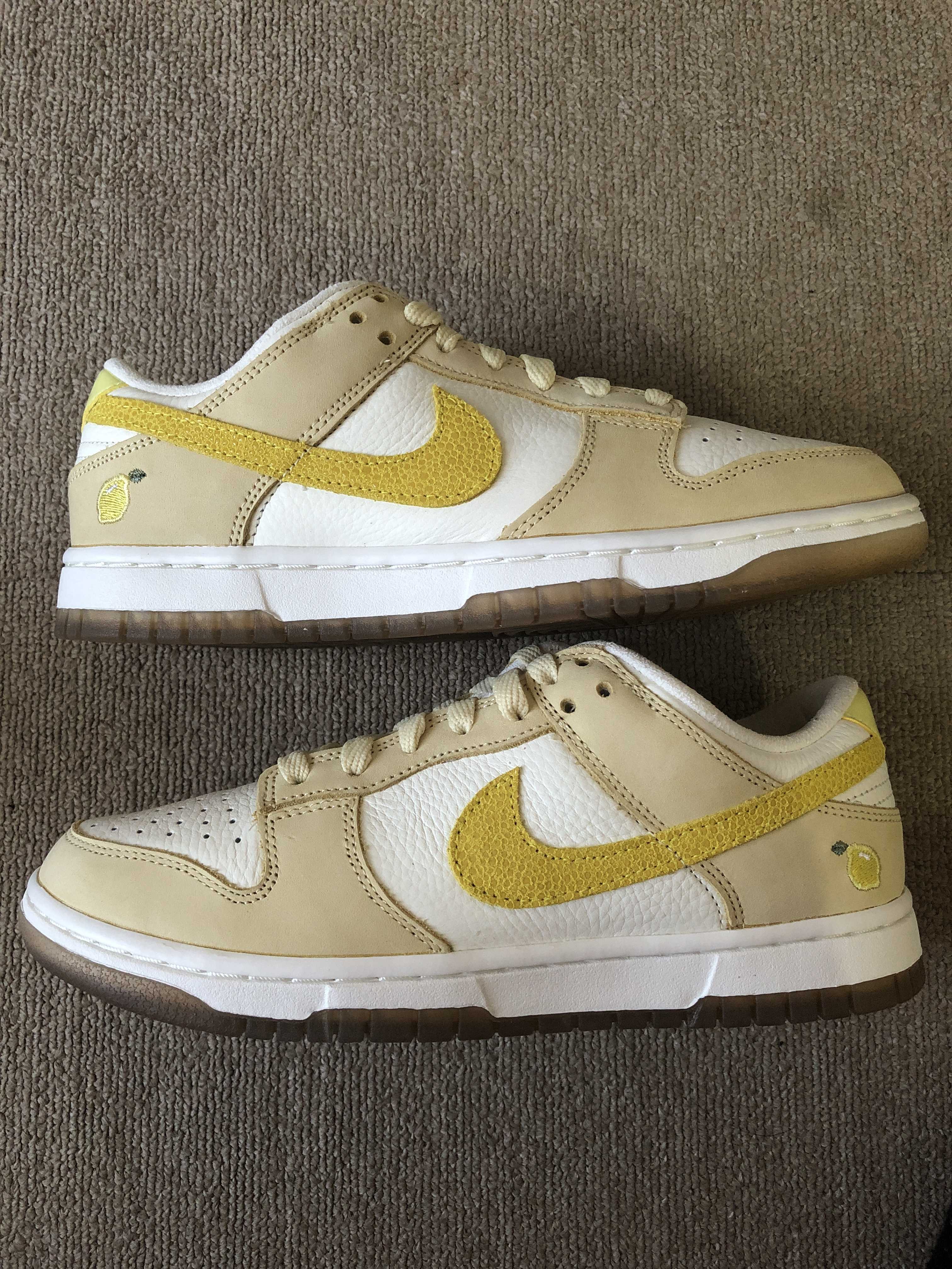 NIKE Women's DUNK LOW "LEMON DROP"