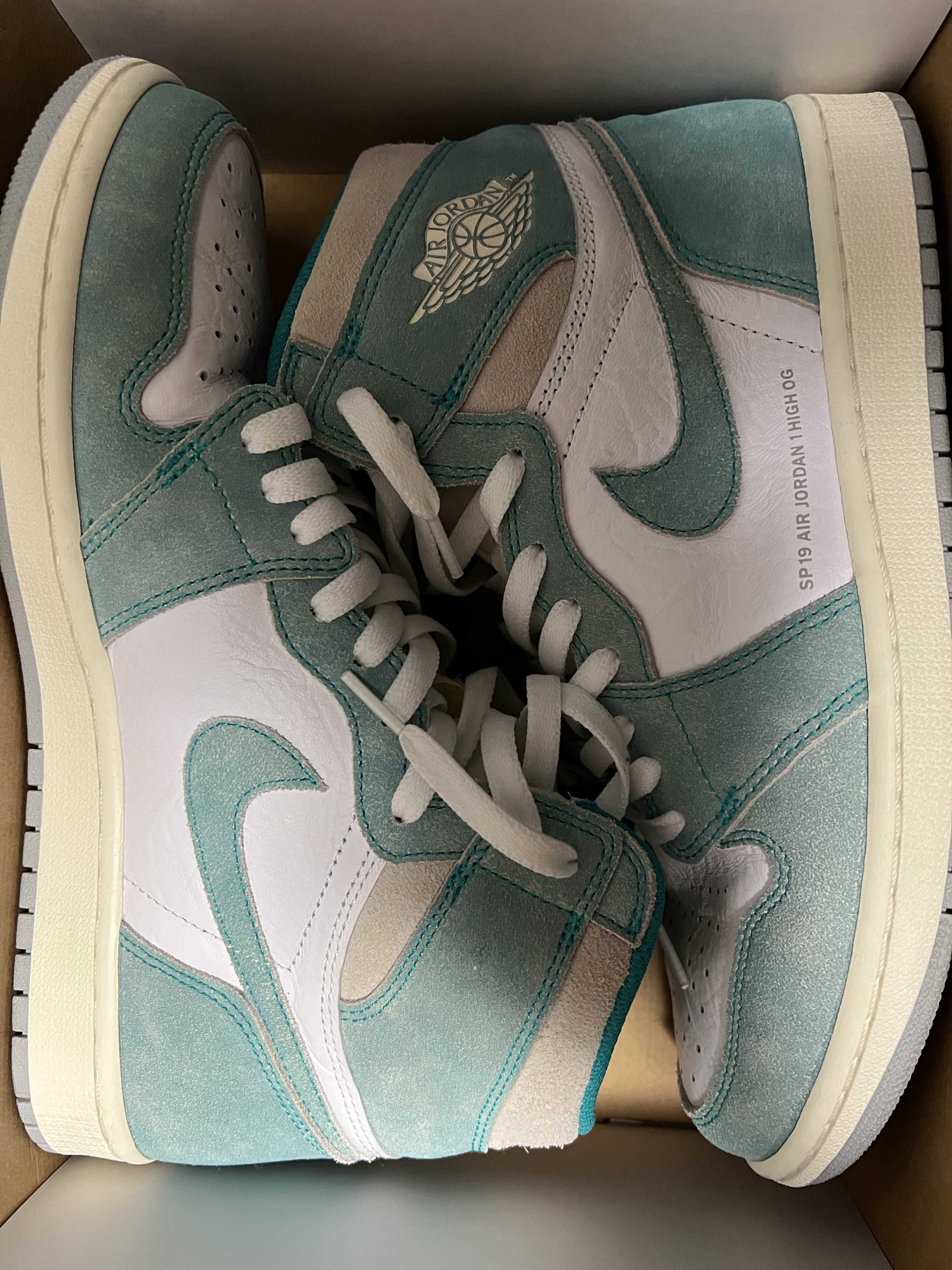 Nike Air Jordan 1 Retro High OG "Turbo Green"