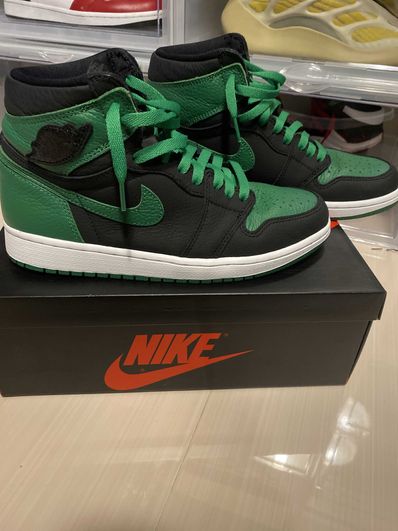 Nike Air Jordan 1 Retro High OG "Black/Pine Green" (2020)