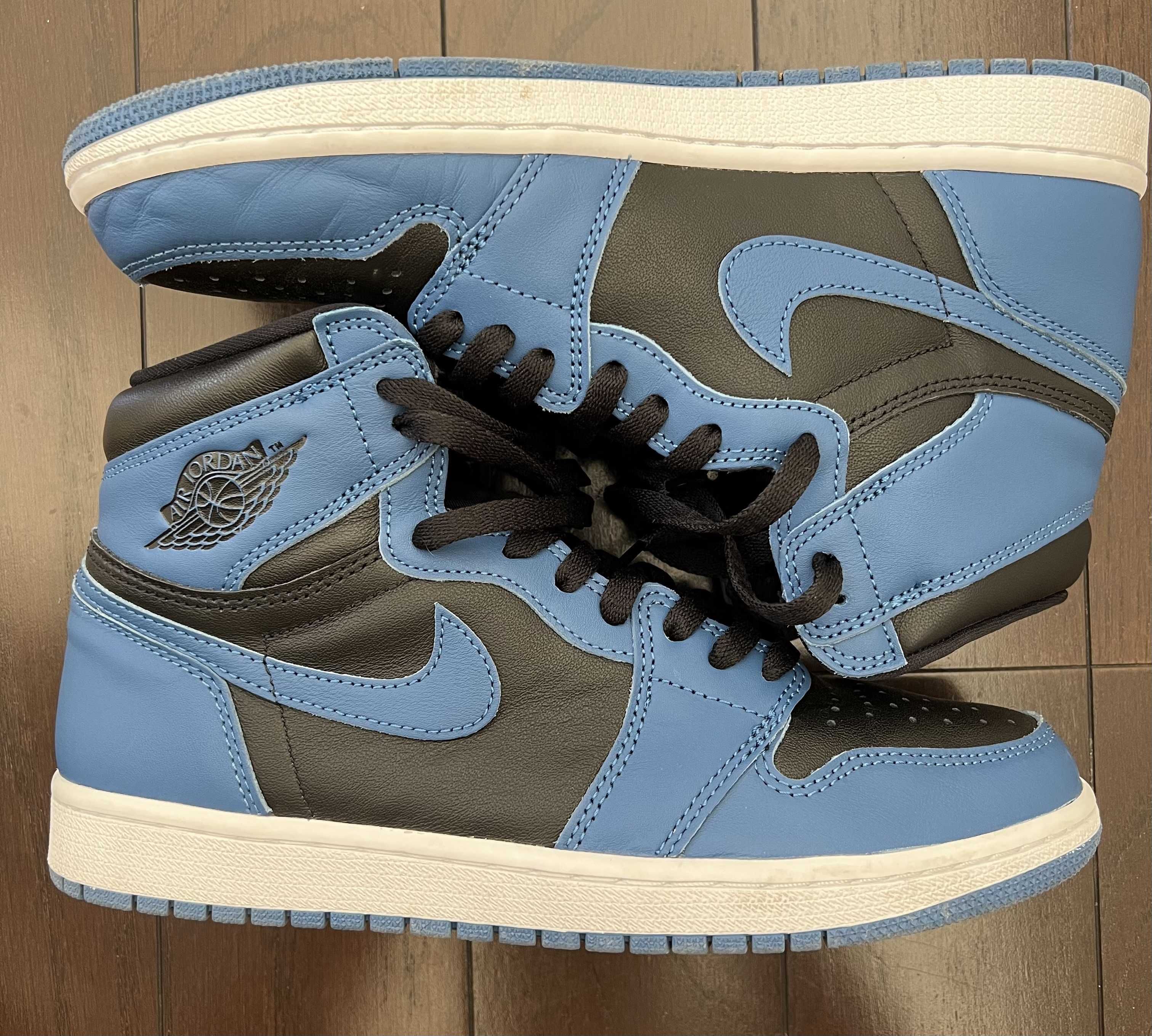 Nike Air Jordan 1 Retro High OG "Dark Marina Blue"
