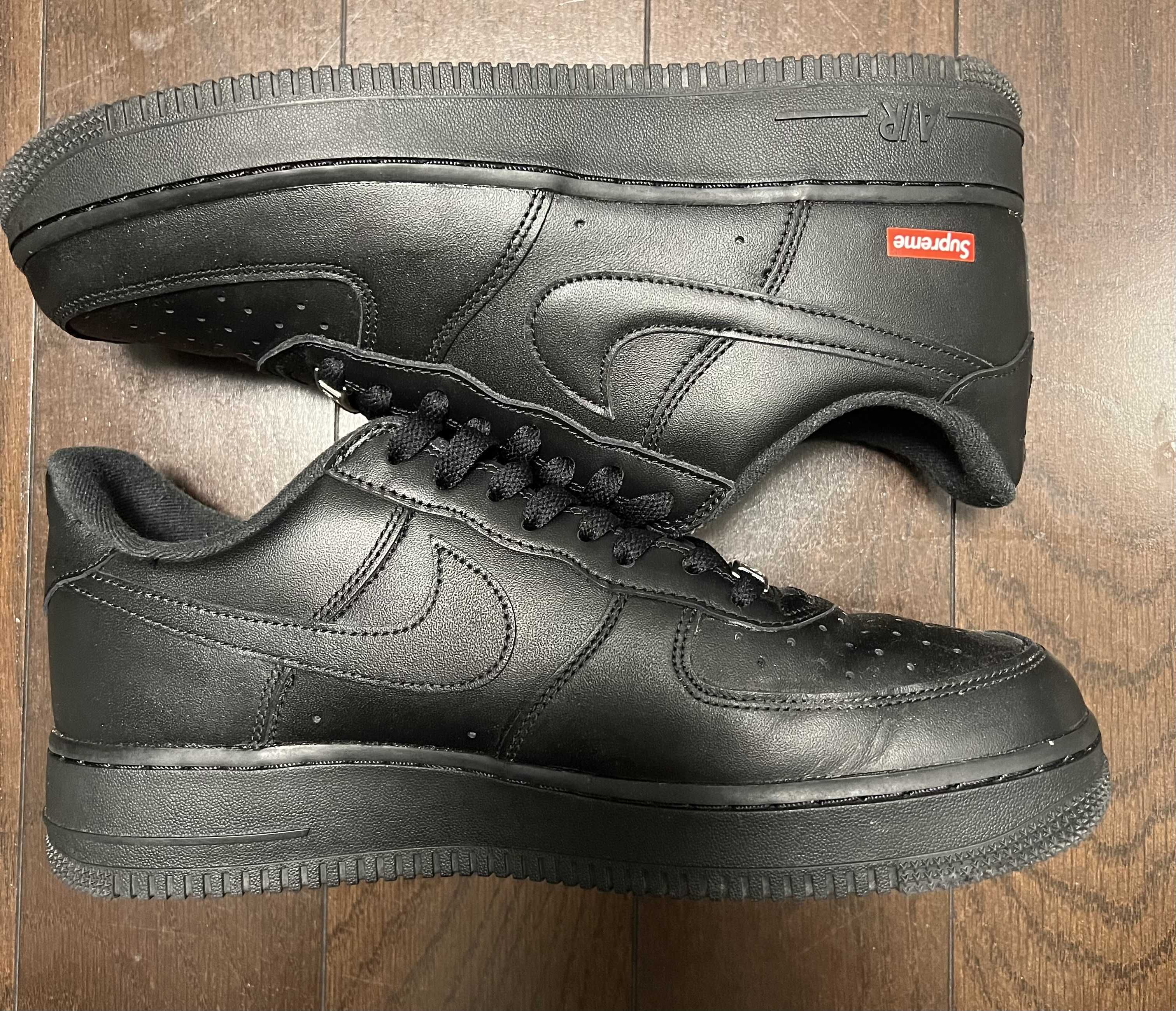 Supreme × Nike Air Force 1 Low "Black"
