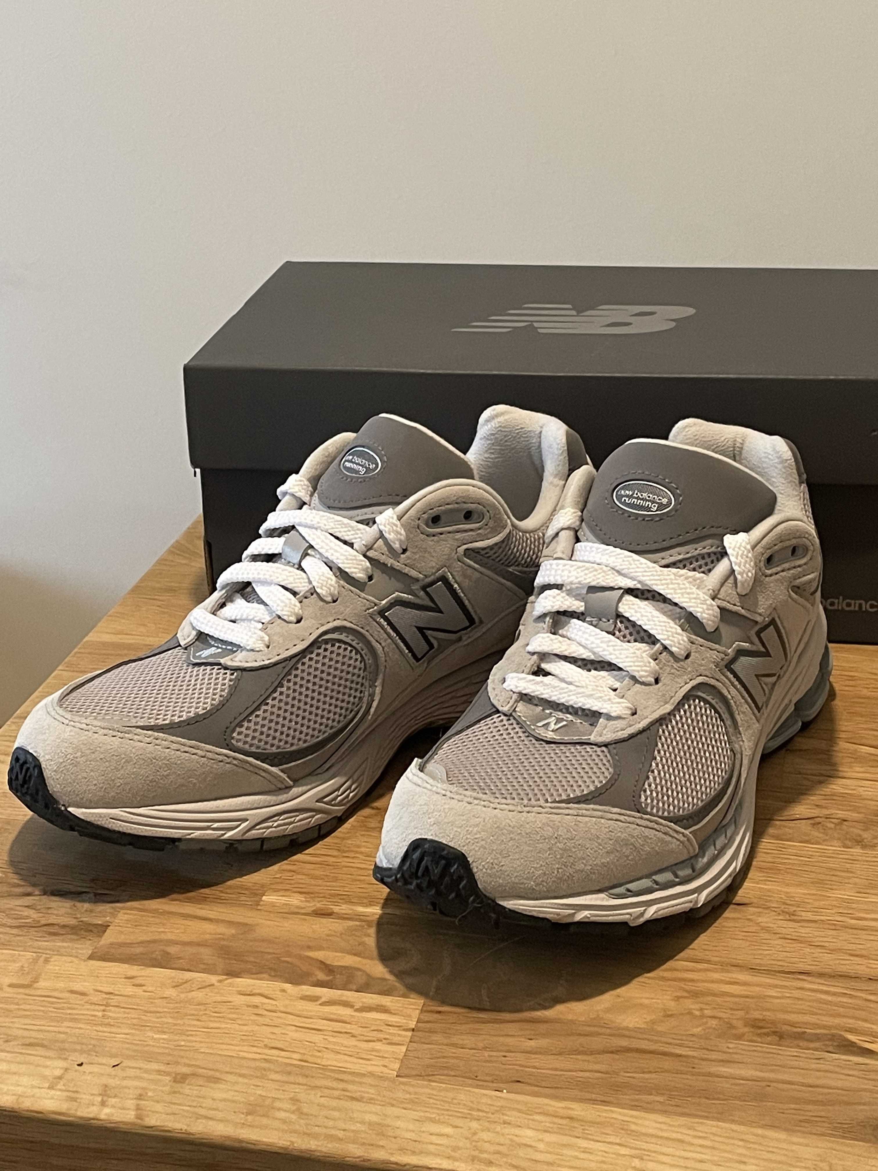 New Balance 2002R "Gray"