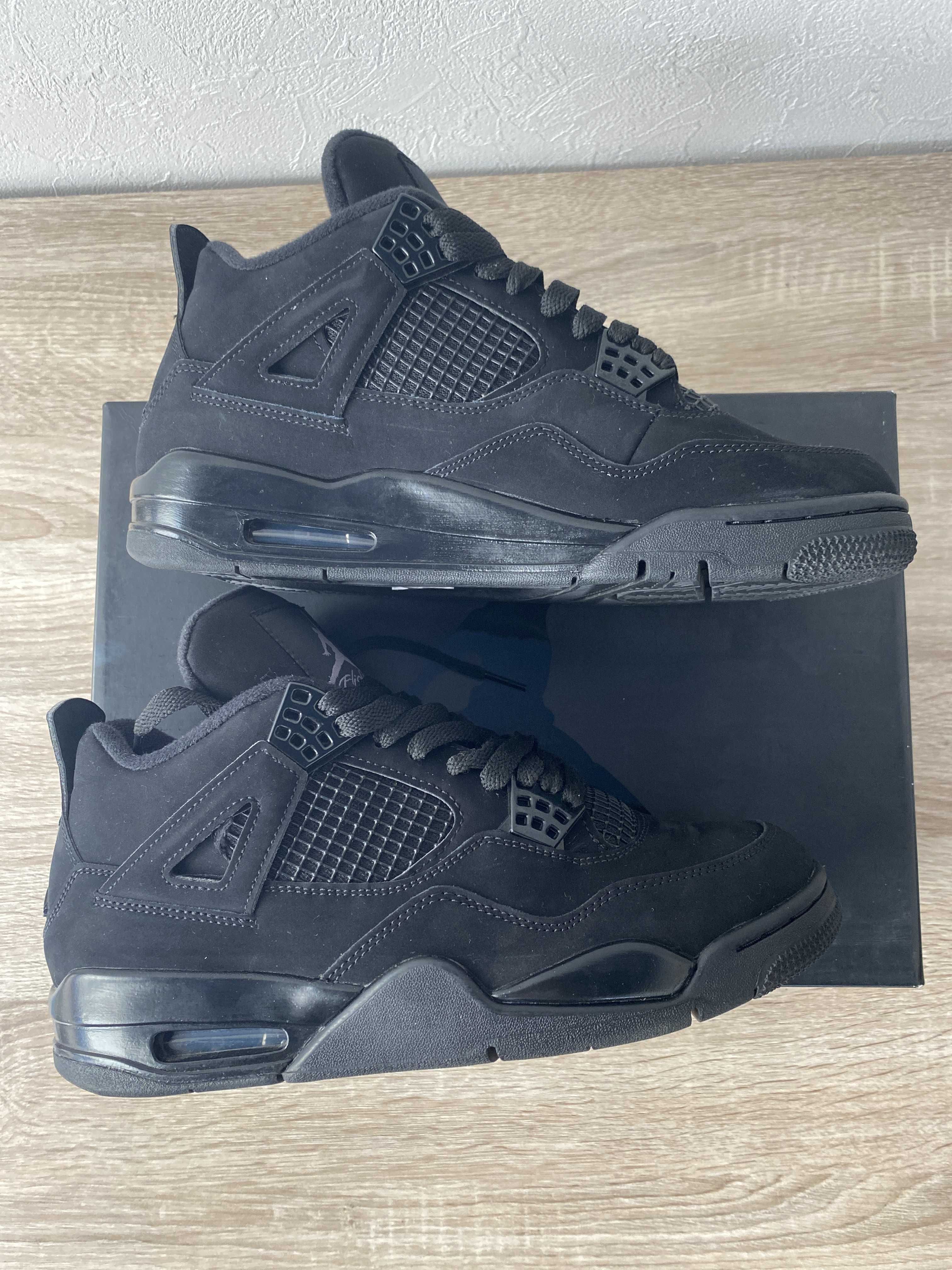 Nike Air Jordan 4 "Black Cat"