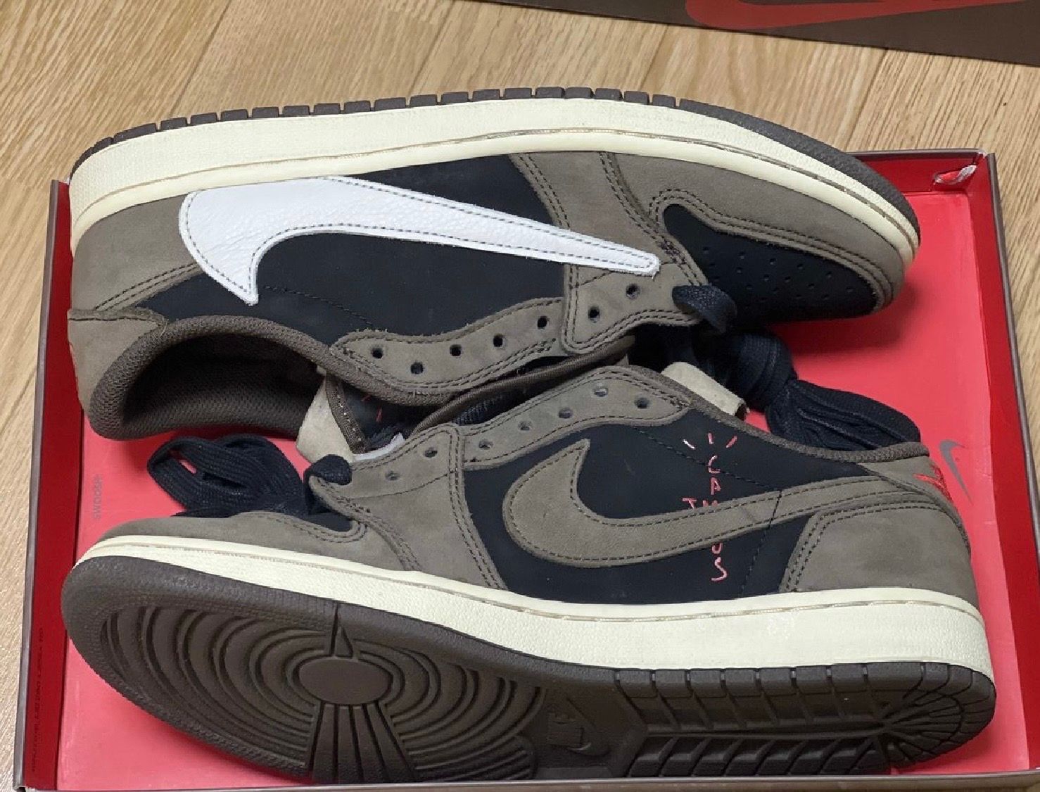 Travis Scott × Nike Air Jordan 1 Low OG SP-T  "Black/Dark Mocha"