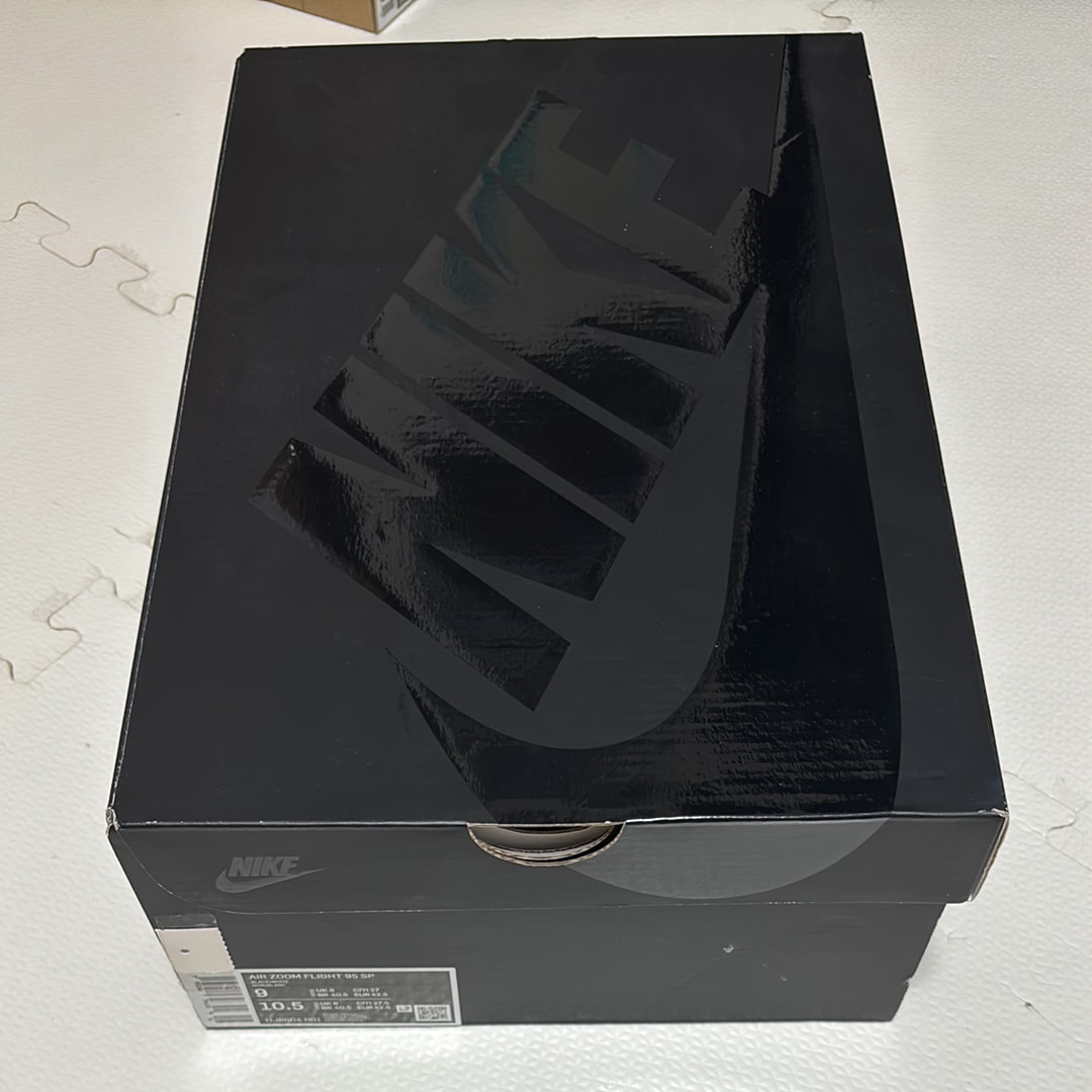 Supreme × Nike Air Zoom Flight 95 SP "Black/White"