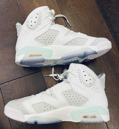 Nike Women's Air Jordan 6 "Mint Foam"