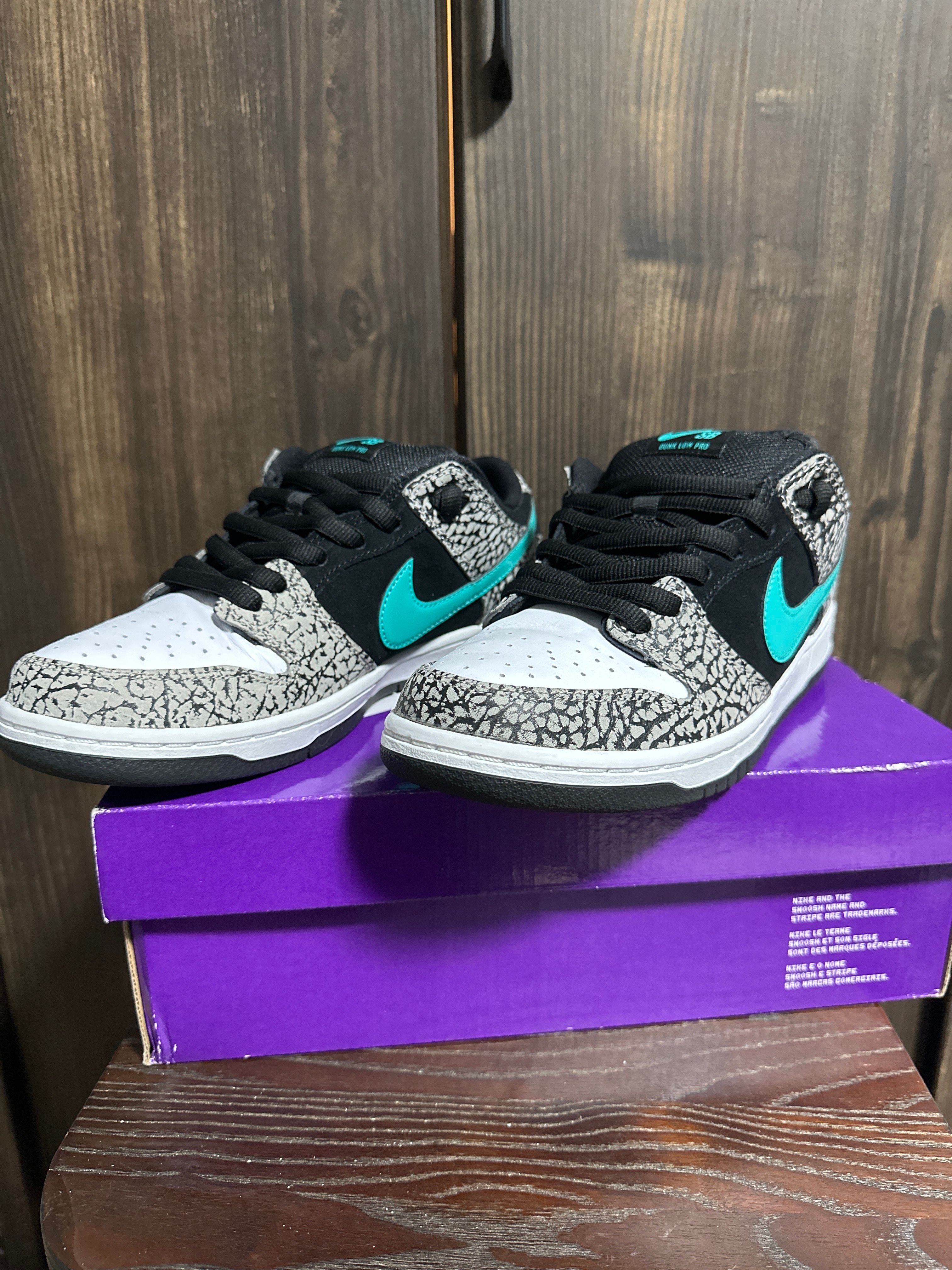 Nike SB Dunk Low "Elephant/Safari"