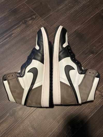 Nike Air Jordan 1 High OG "Sail/Dark Mocha/Black"
