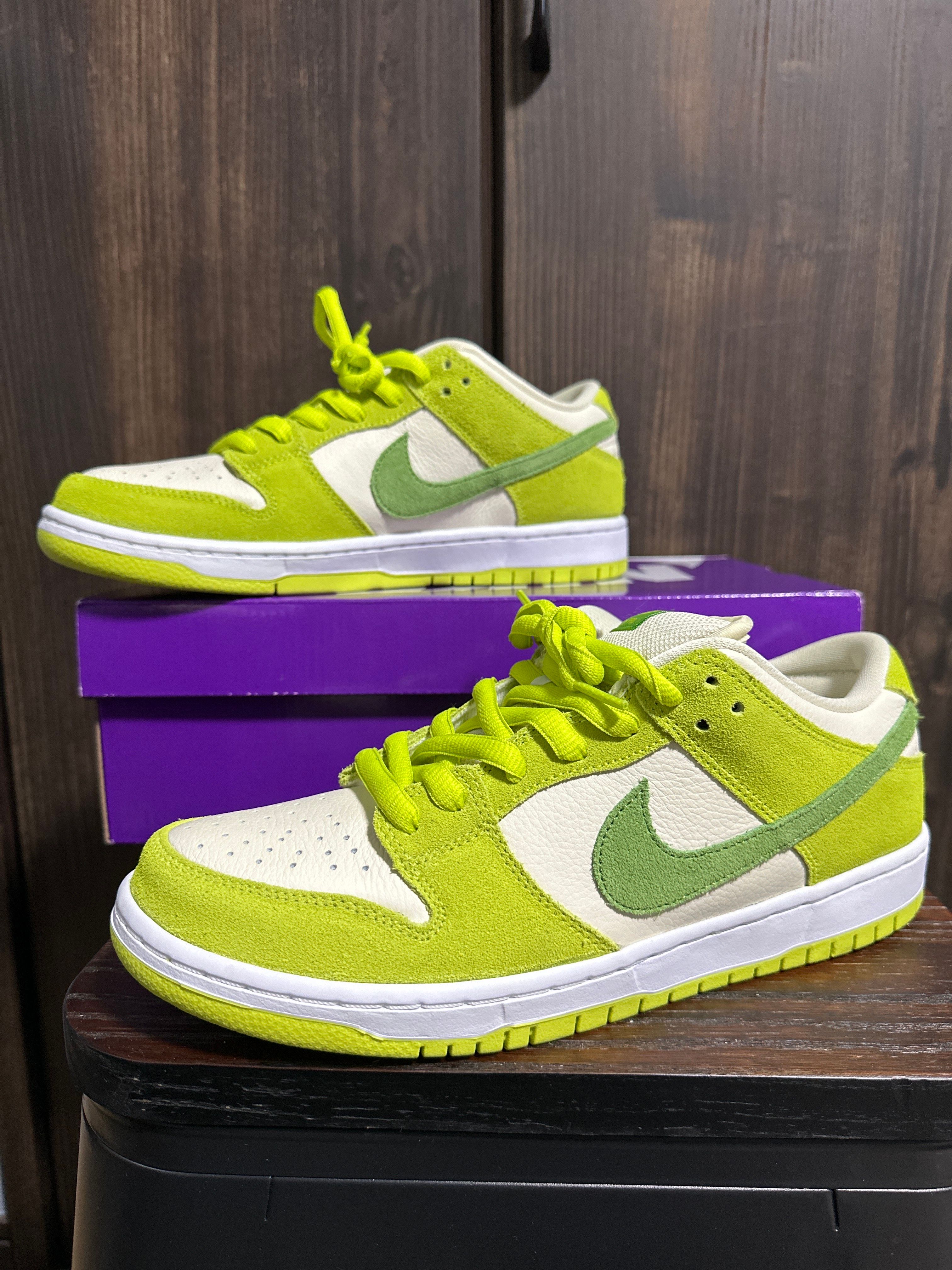 Nike SB Dunk Low "Green Apple"