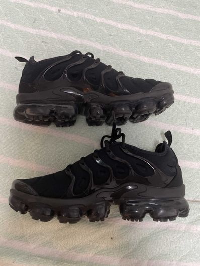 Nike Air Vapormax Plus "Triple Black" (2018)
