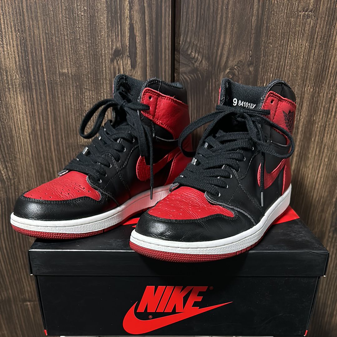 Nike Air Jordan 1 Retro High OG "Bred/Banned" (2016)