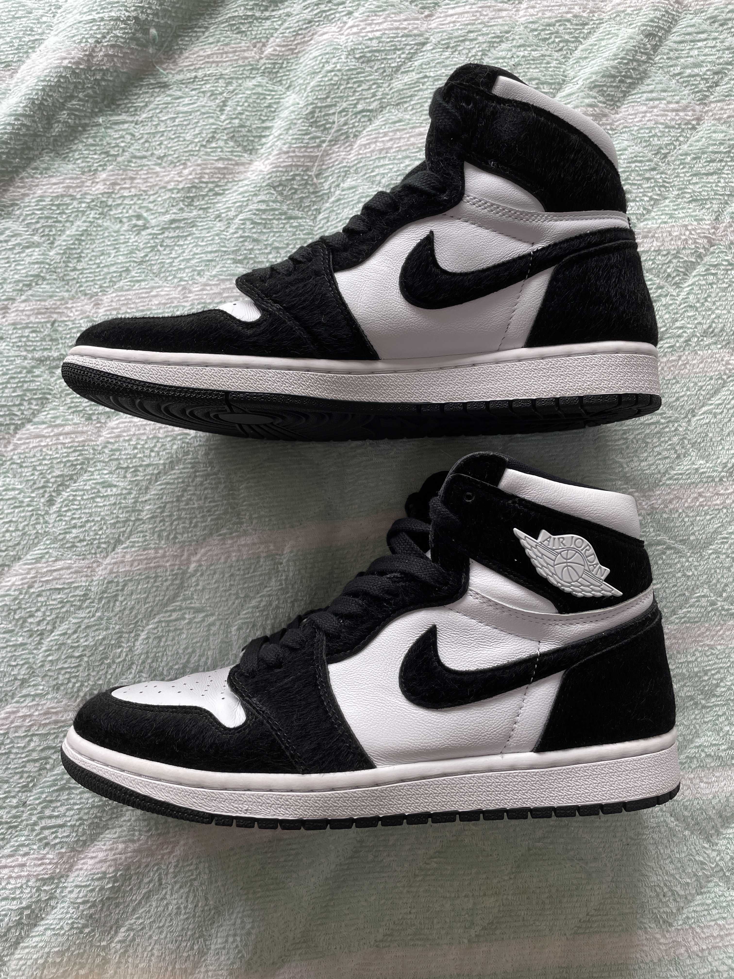 Nike Women's Air Jordan 1 Retro High OG "Black/White"