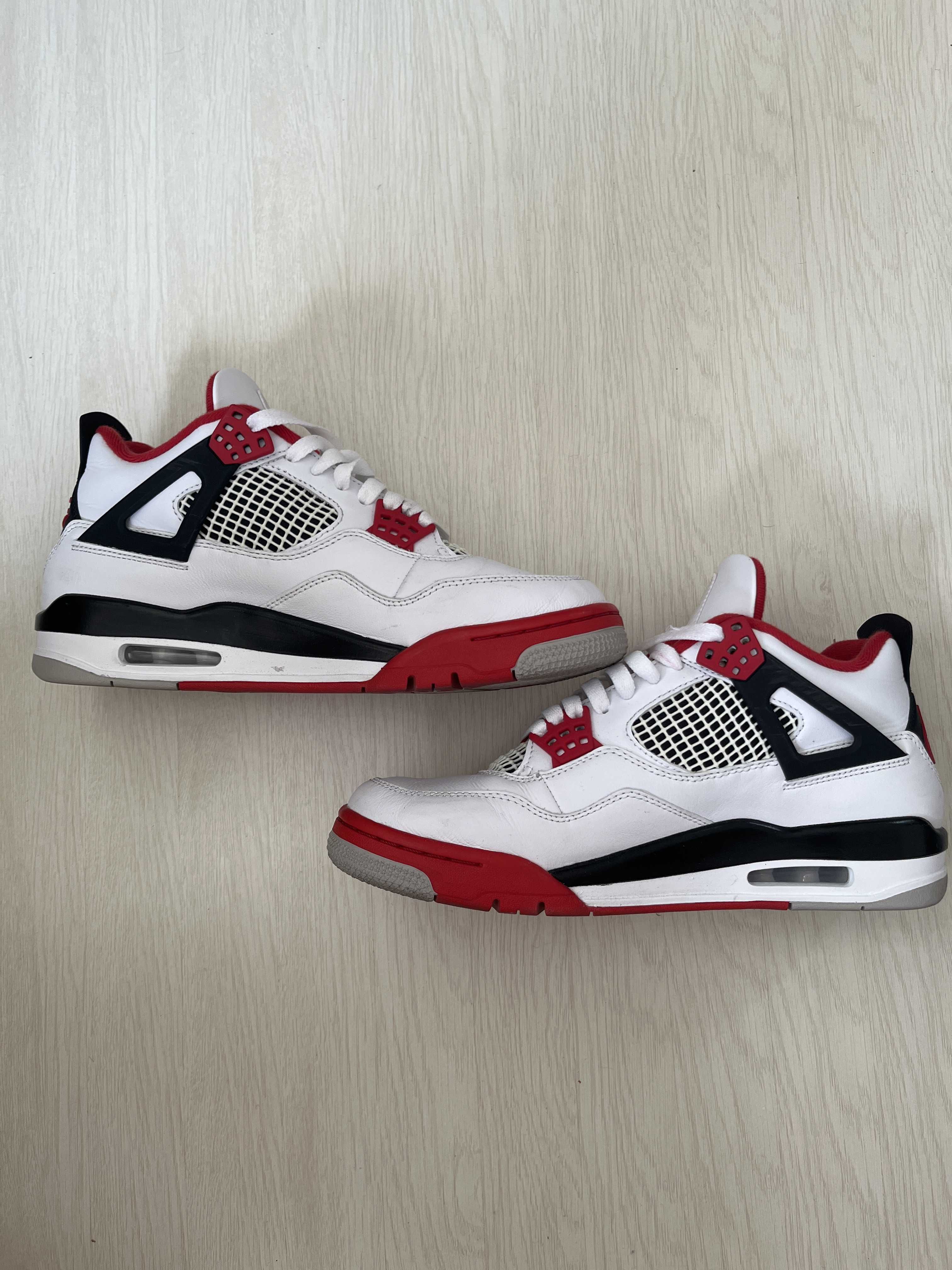 Nike Air Jordan 4 Retro OG "Fire Red" (2020)