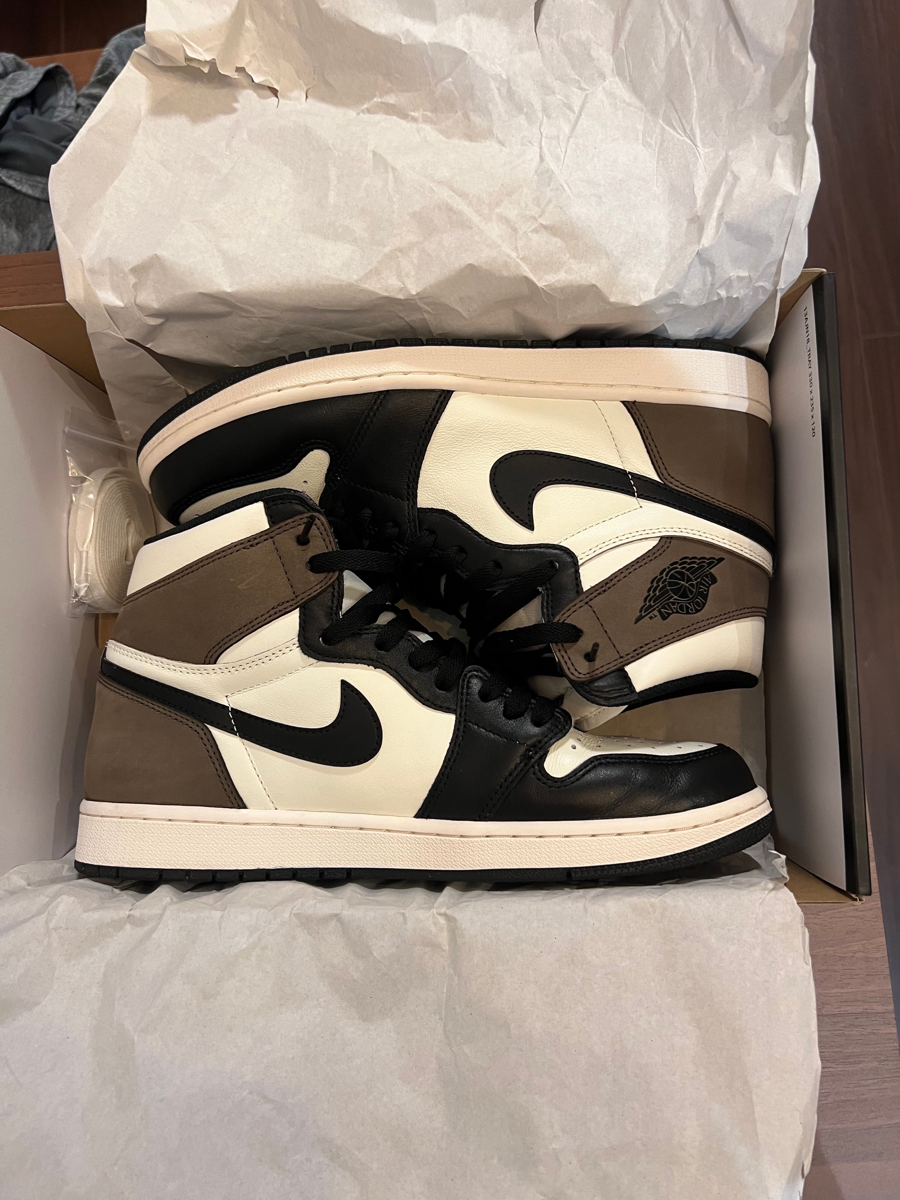 Nike Air Jordan 1 High OG "Sail/Dark Mocha/Black"