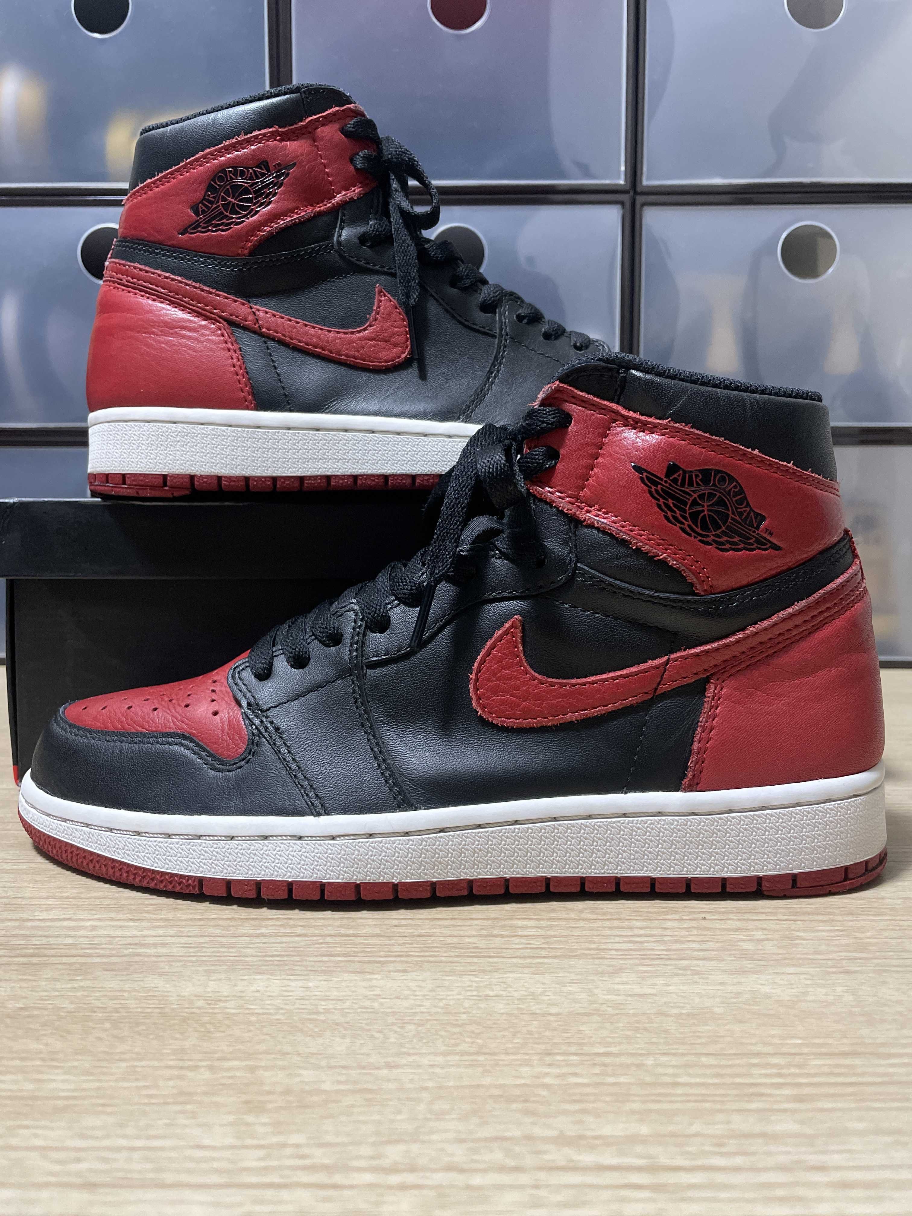 Nike Air Jordan 1 Retro High OG "Bred/Banned" (2016)