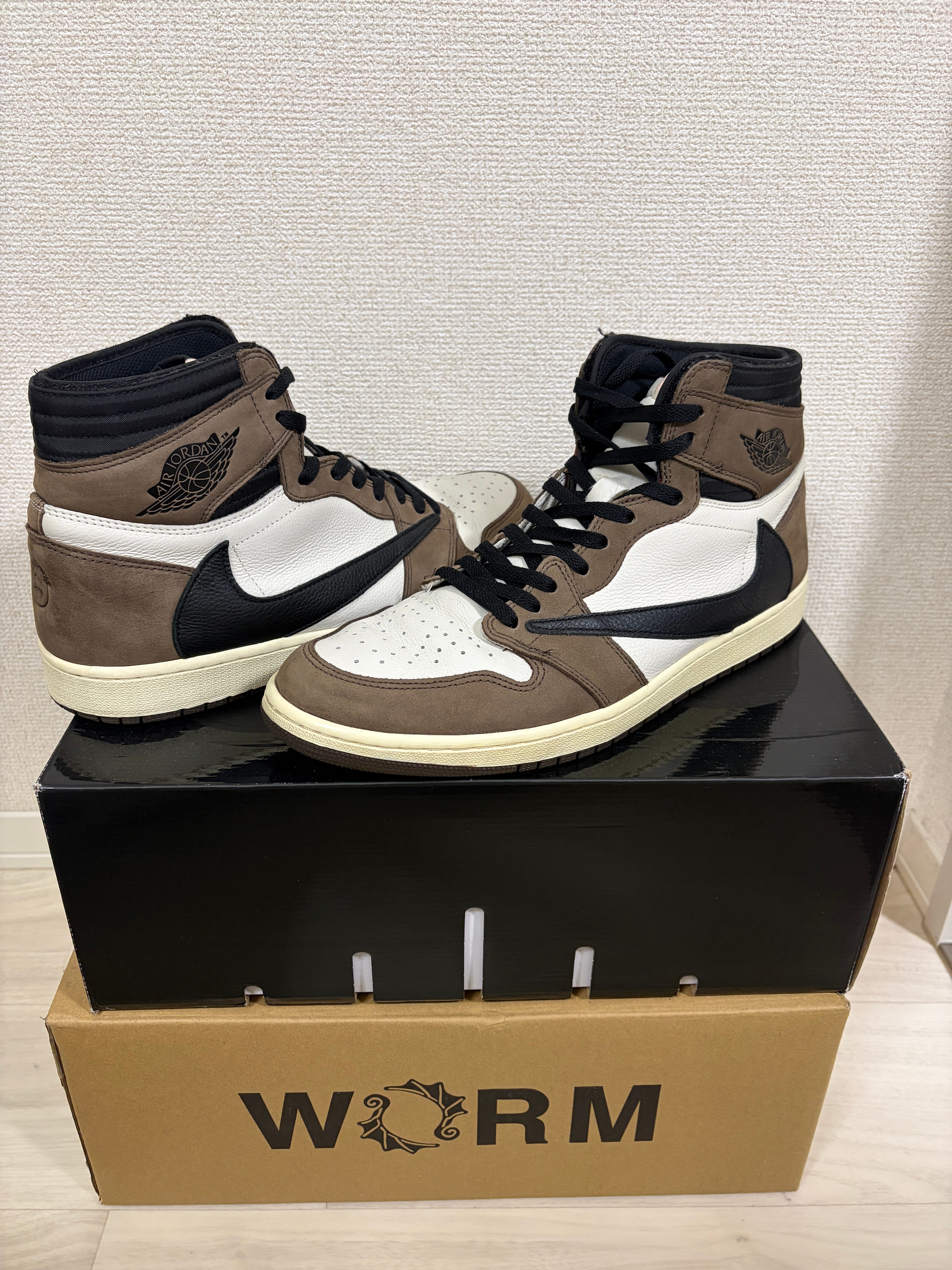 Travis Scott × Nike Air Jordan 1 Retro High OG TS SP "Sail/Dark Mocha"