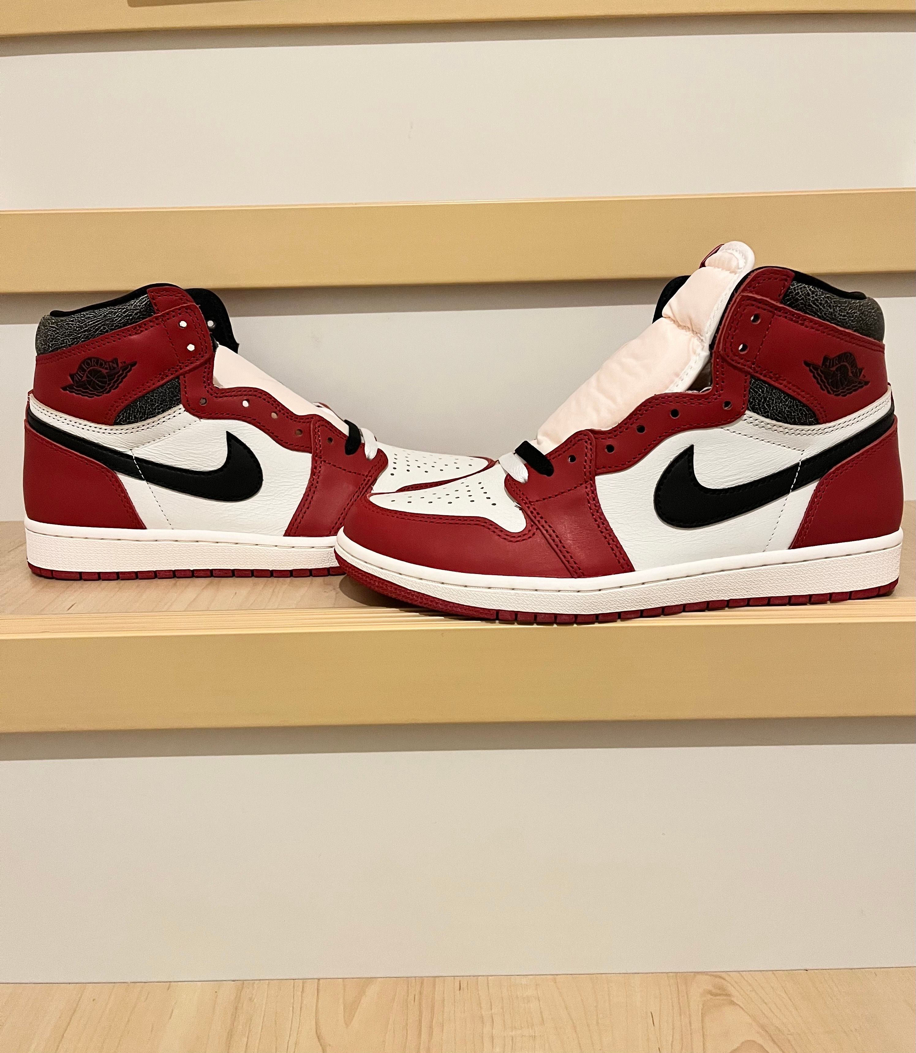 Nike Air Jordan 1 High OG "Lost & Found/Chicago"