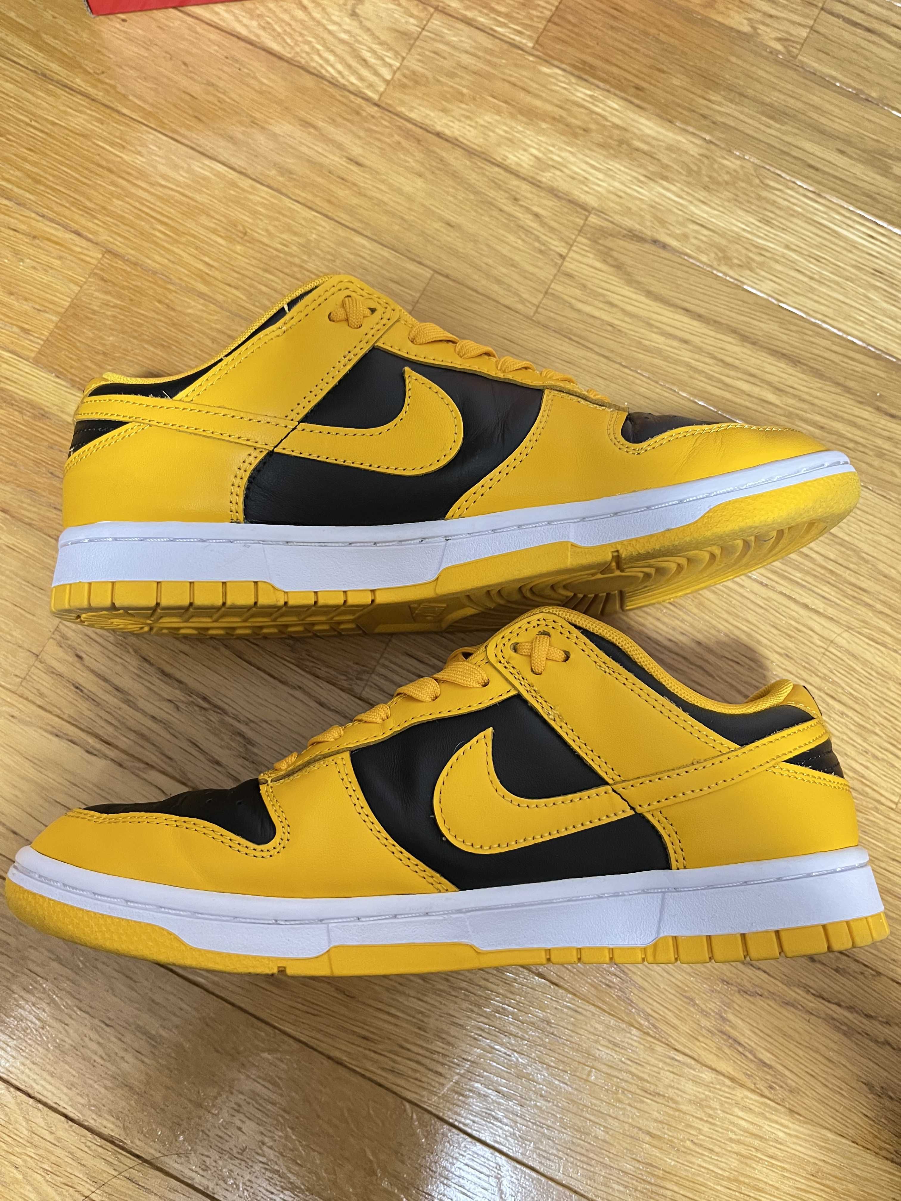 Nike Dunk Low "Championship Goldenrod"