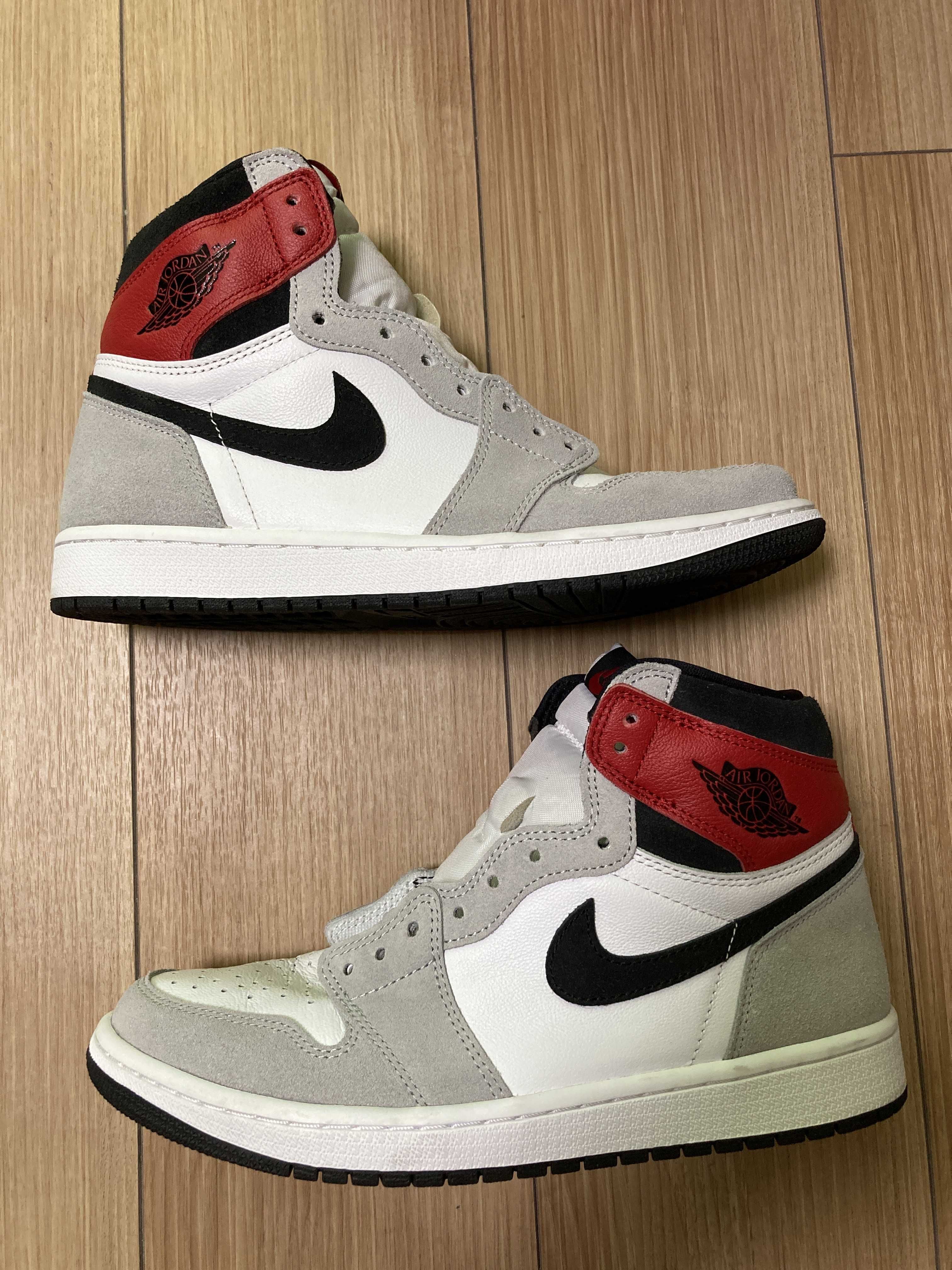 Nike Air Jordan 1 High OG "White/Black/Light Smoke Grey"