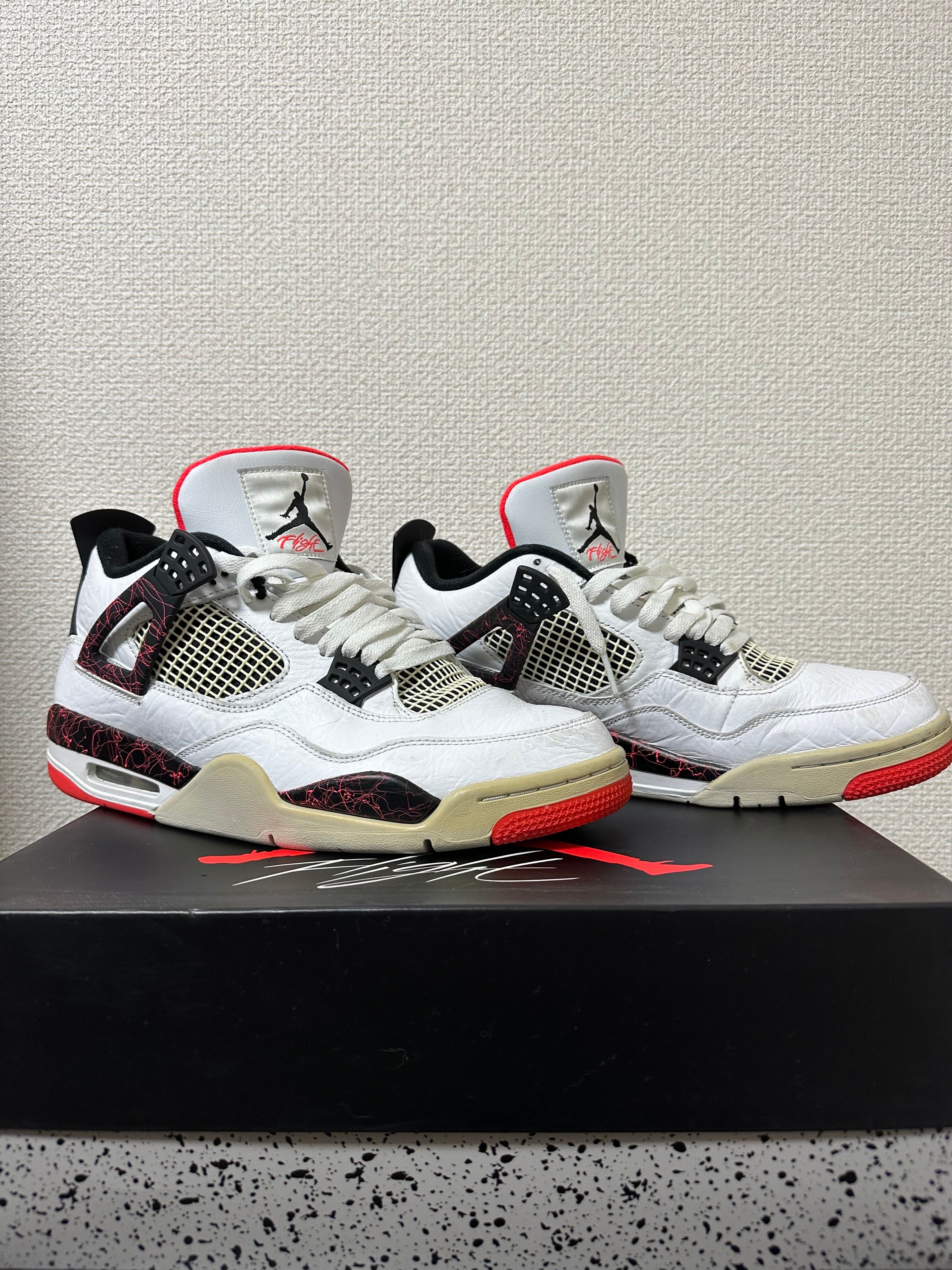 Nike Air Jordan 4 Retro "Flight Nostalgia"