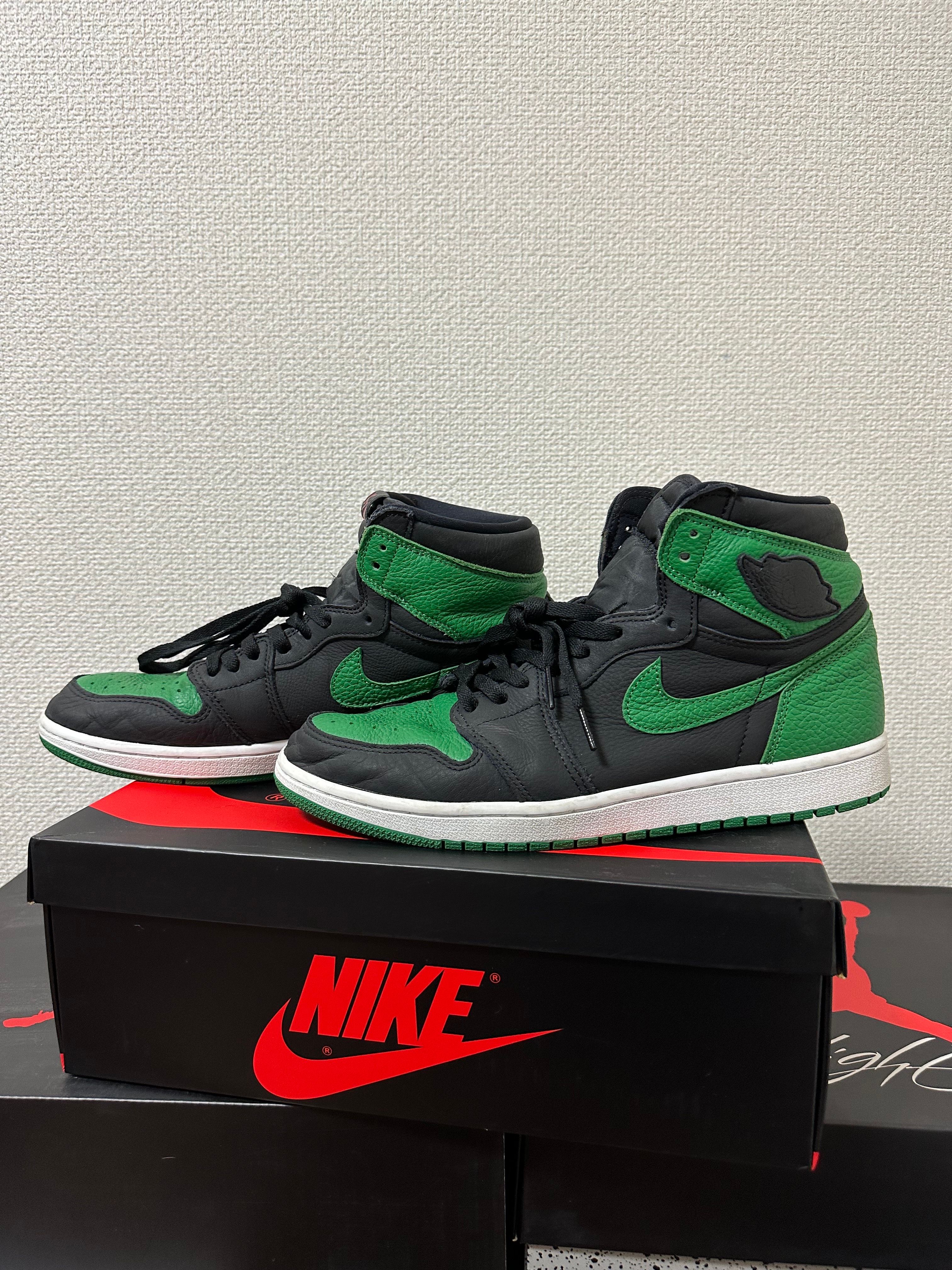 Nike Air Jordan 1 Retro High OG "Black/Pine Green" (2020)      