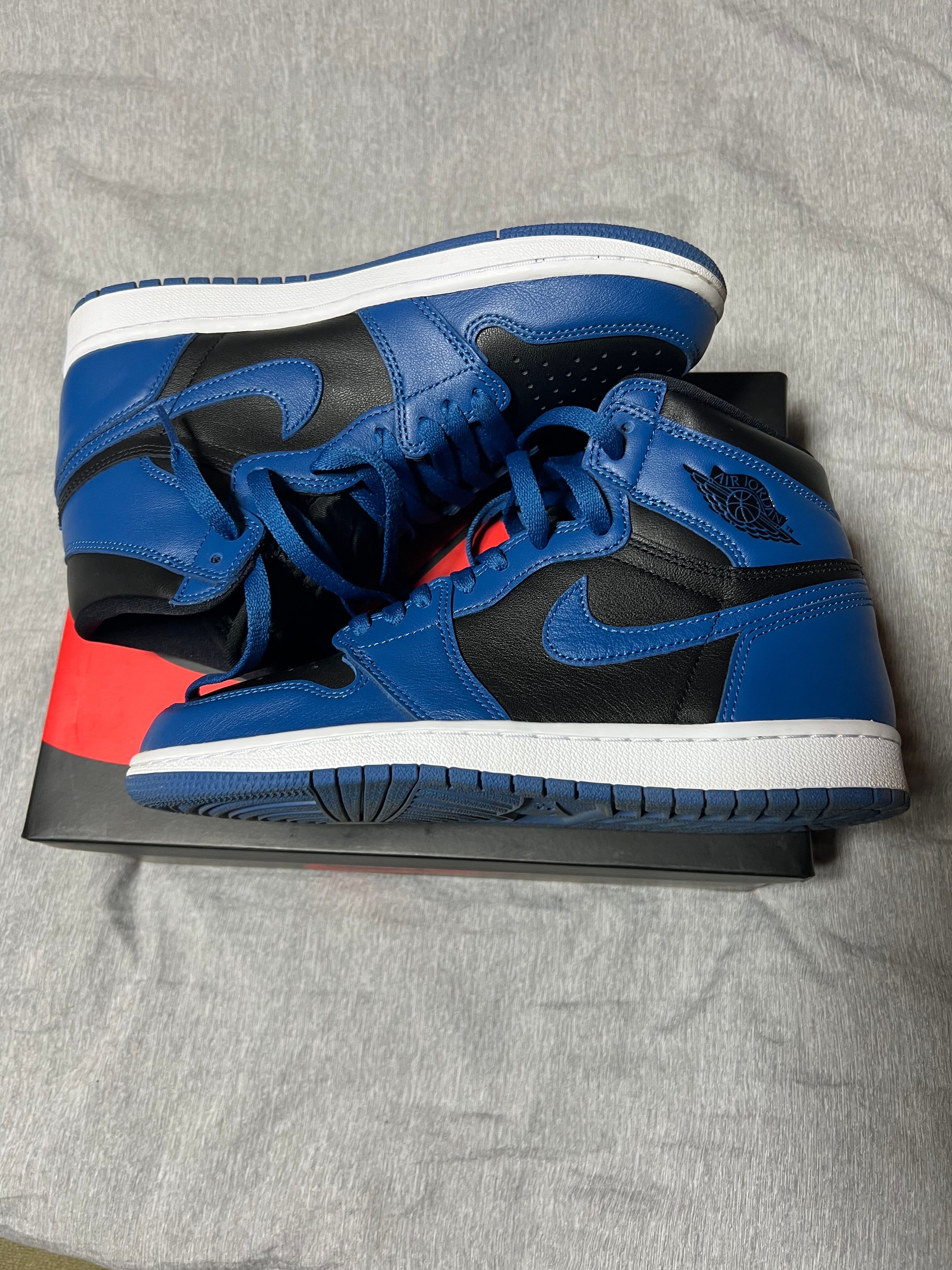 Nike Air Jordan 1 Retro High OG "Dark Marina Blue"