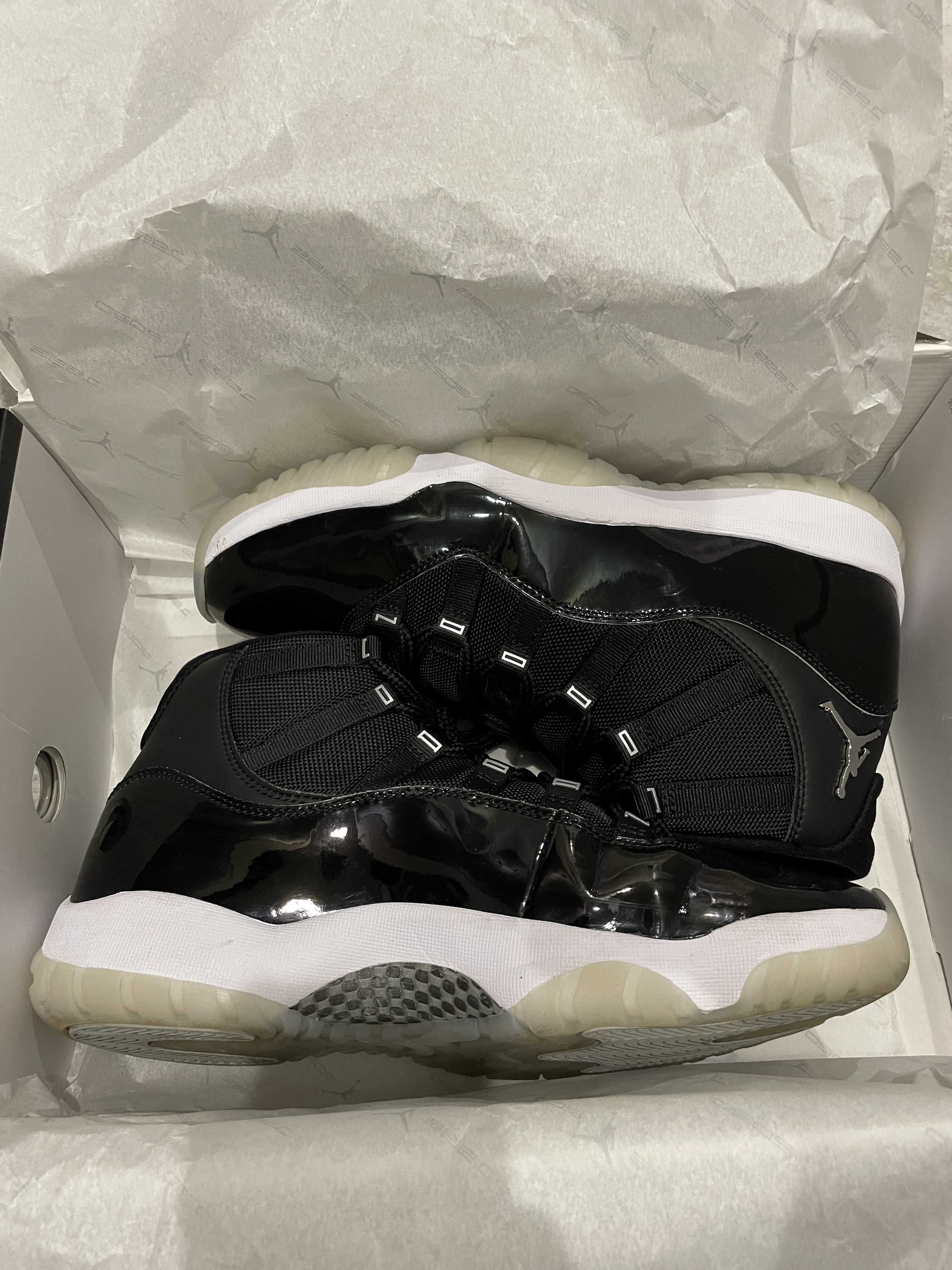 Nike Air Jordan 11 "Jubilee"