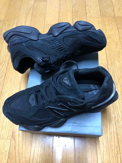 New Balance 9060 "Triple Black"