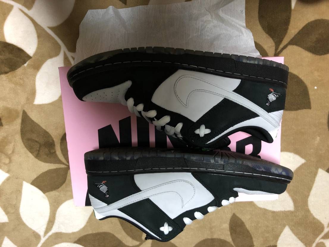 STAPLE × Nike SB Dunk Low "Pigeon Black/White"