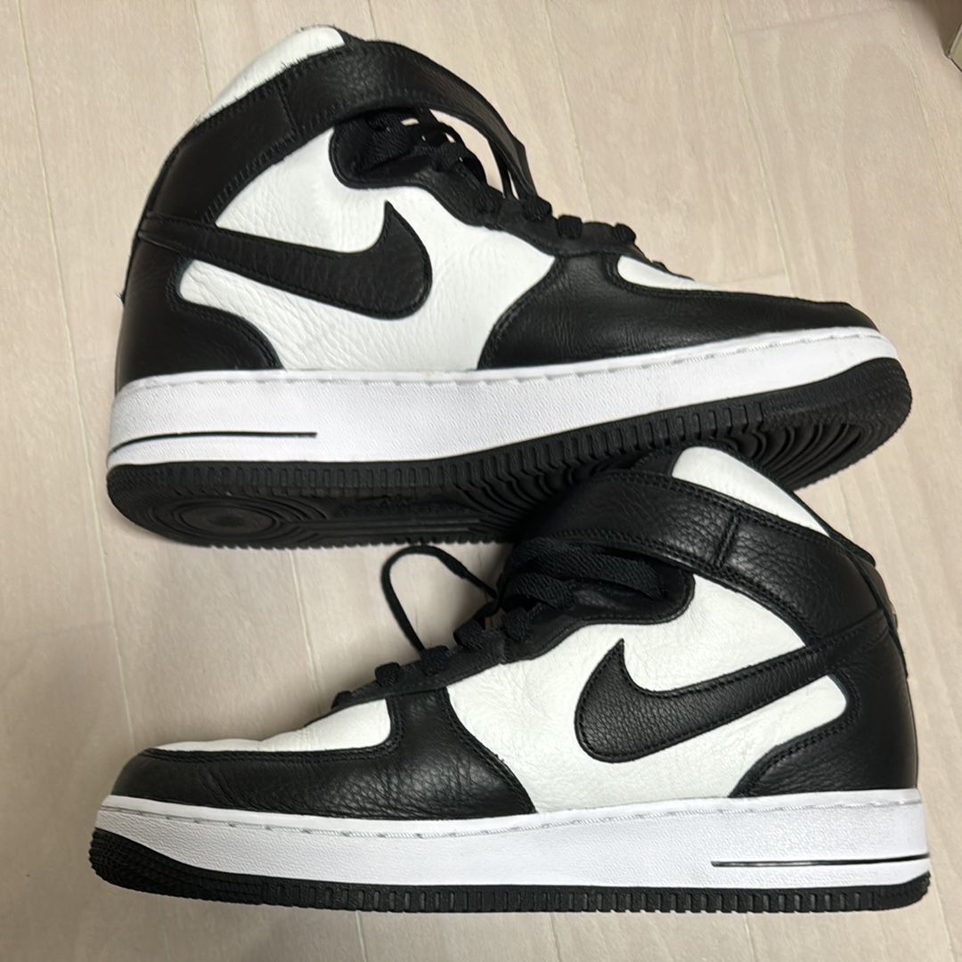 Stussy × Nike Air Force 1 Mid "Black and Light Bone"