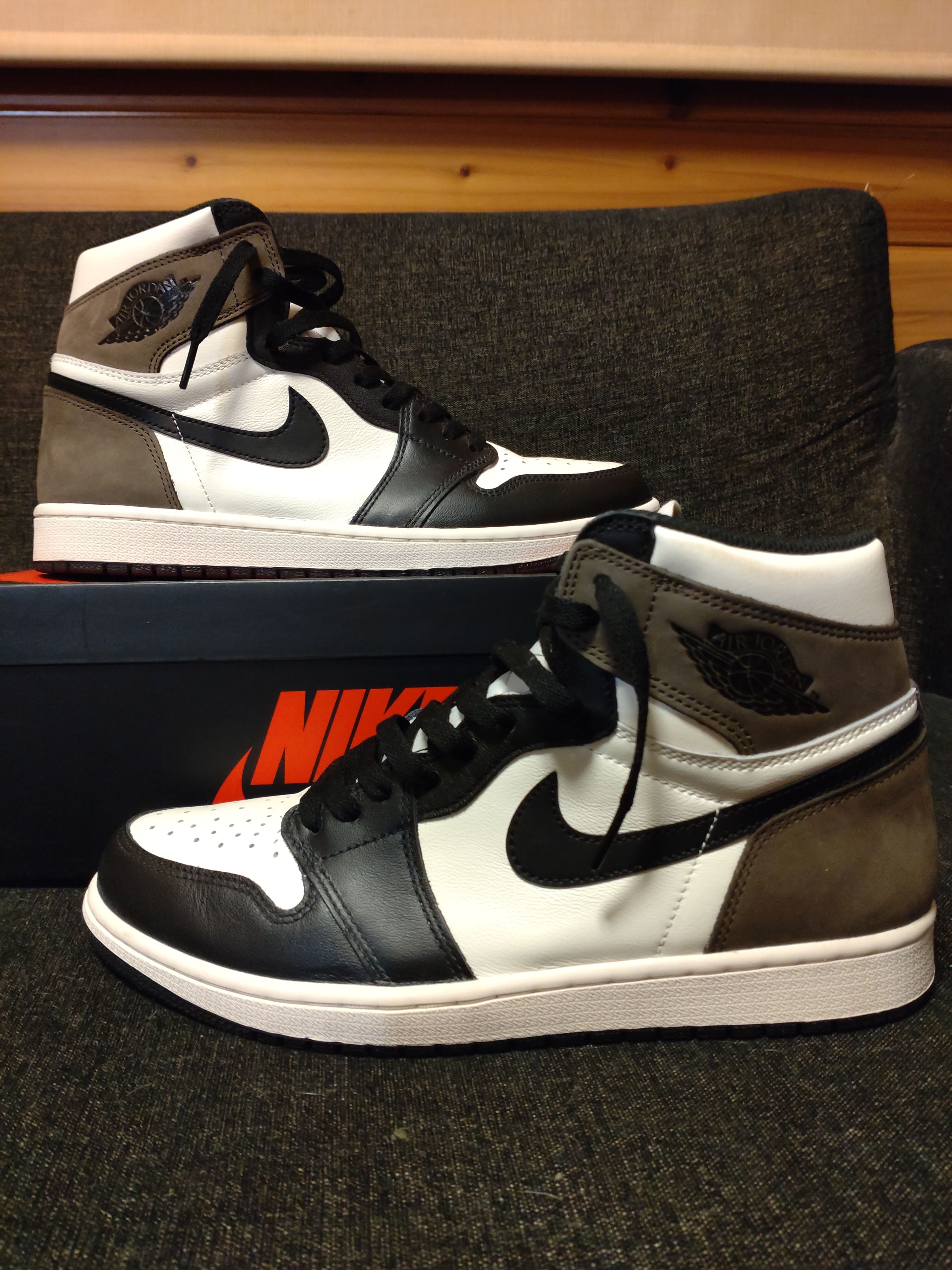 Nike Air Jordan 1 High OG "Sail/Dark Mocha/Black"